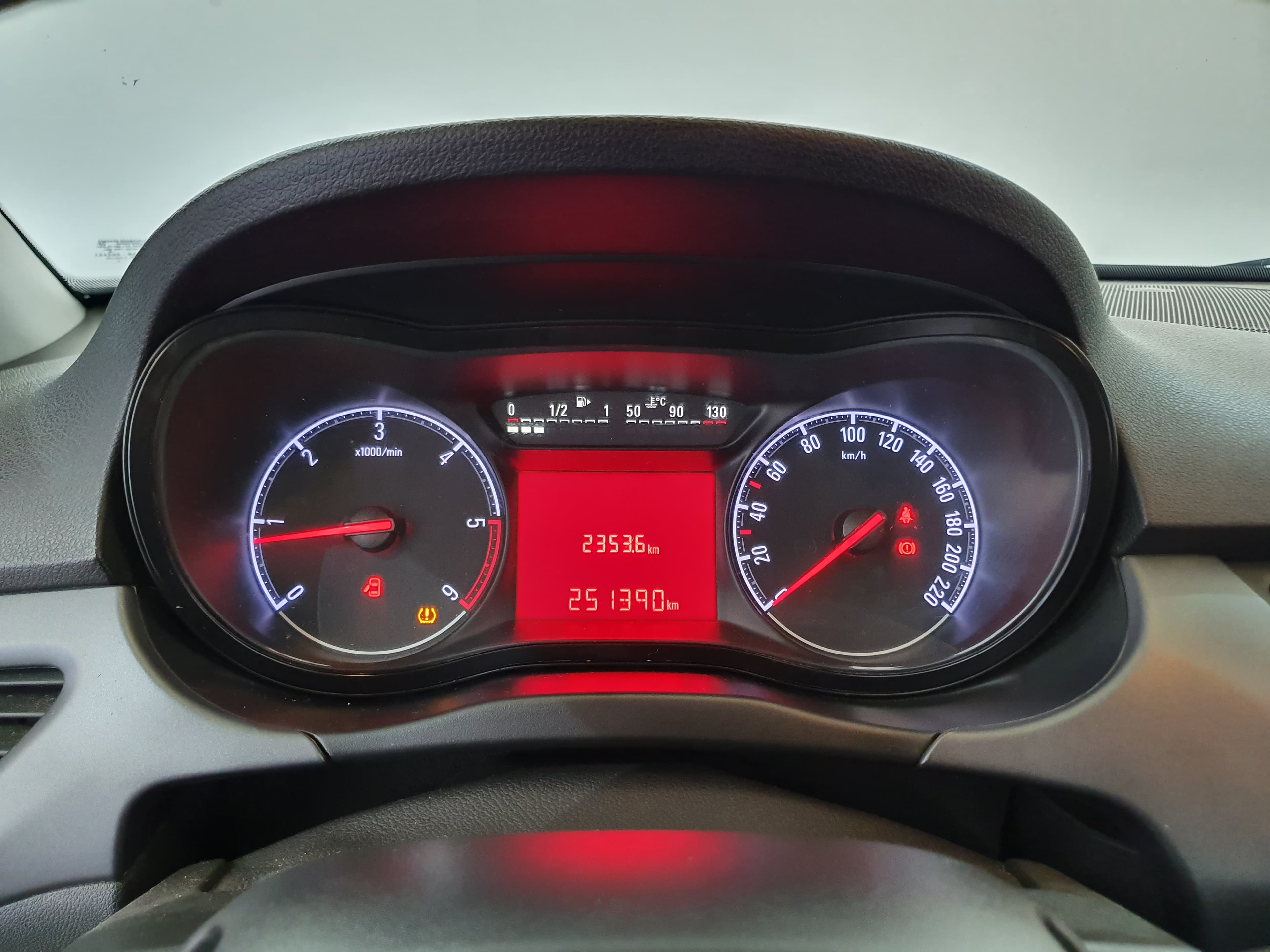 Opel Corsa · Ano 2016 — imagem 32