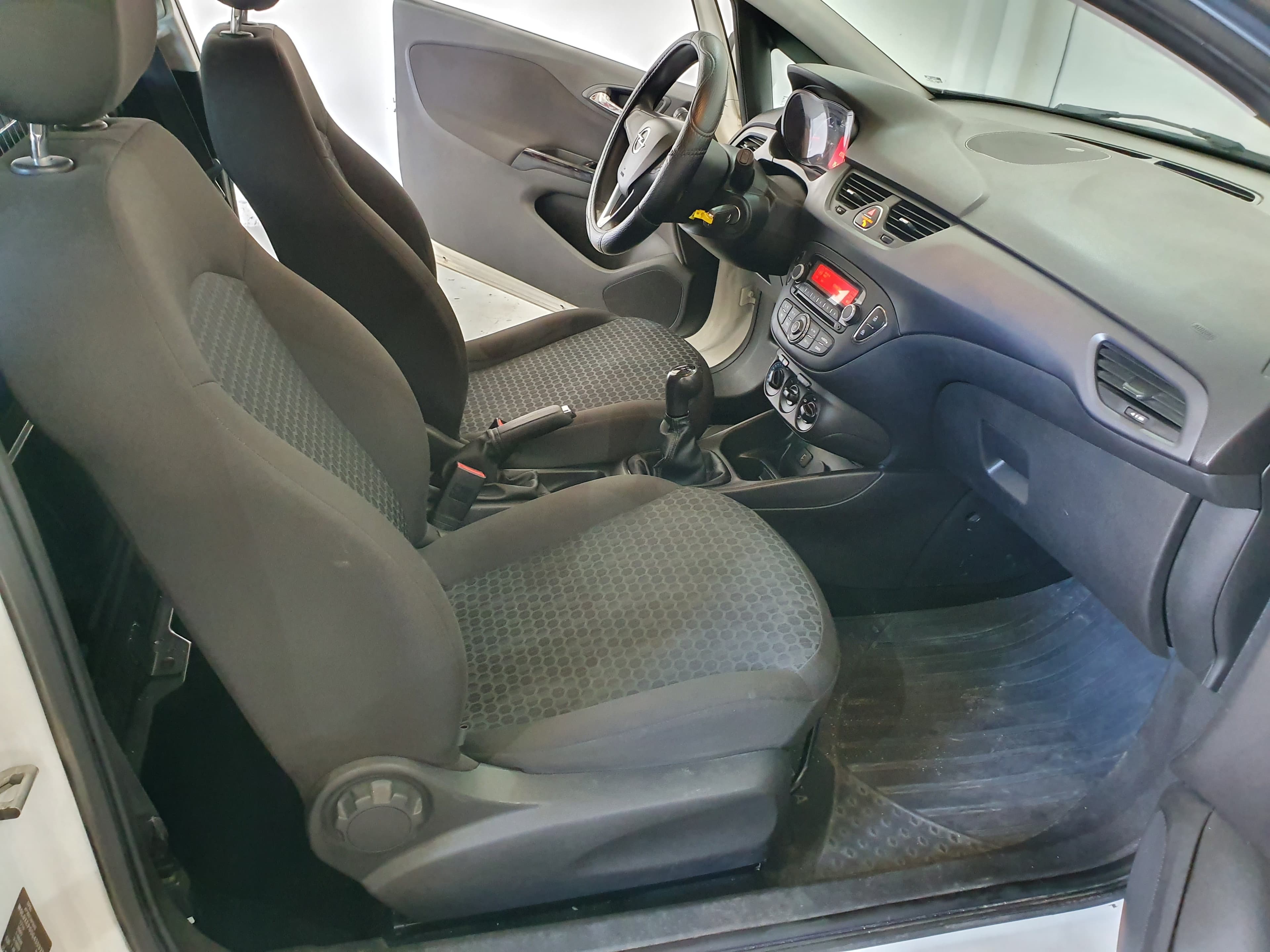 Opel Corsa · Ano 2016 — imagem 22