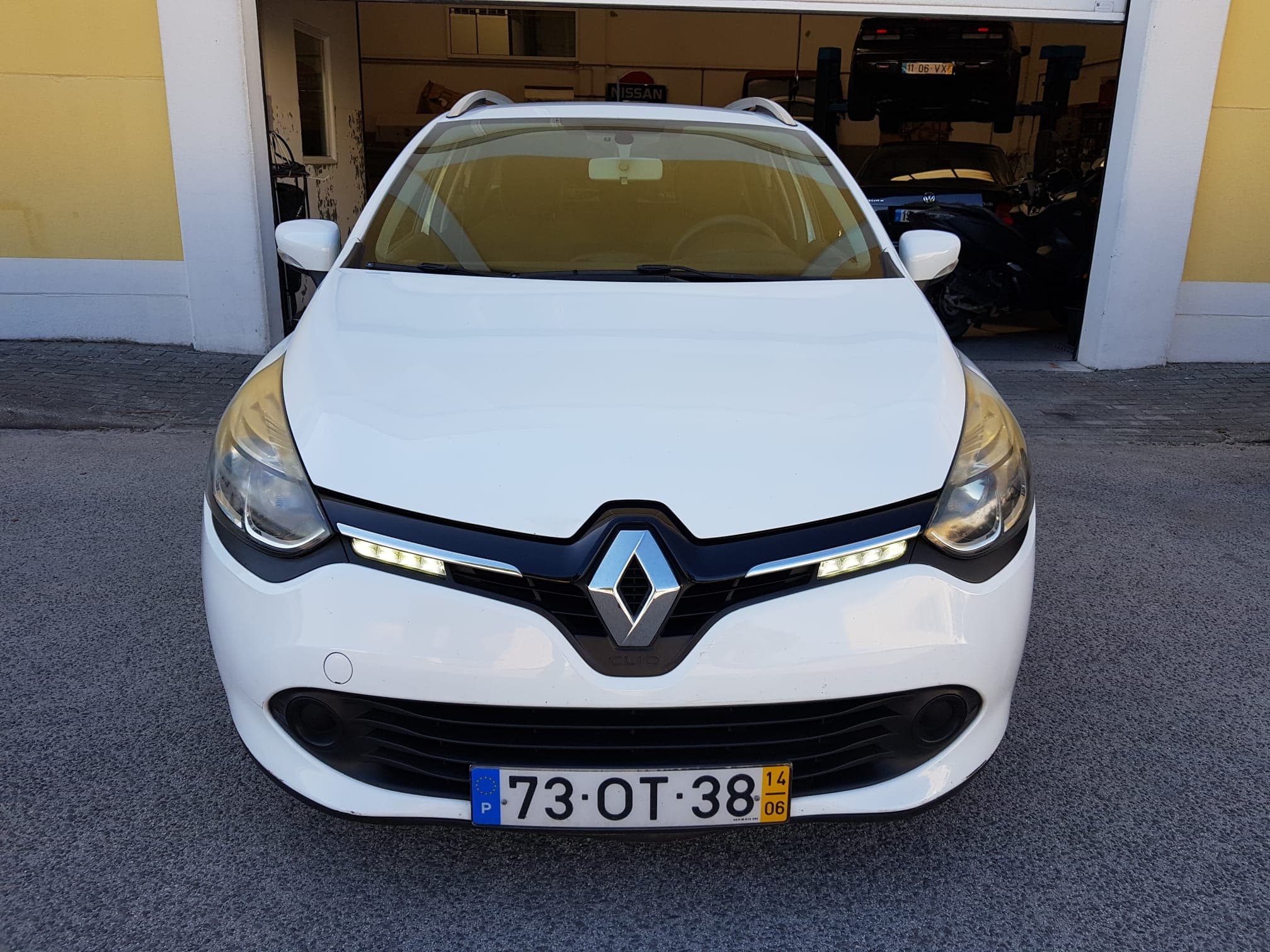 Renault Clio Break 1.5 DCI · Ano 2014 — image 3