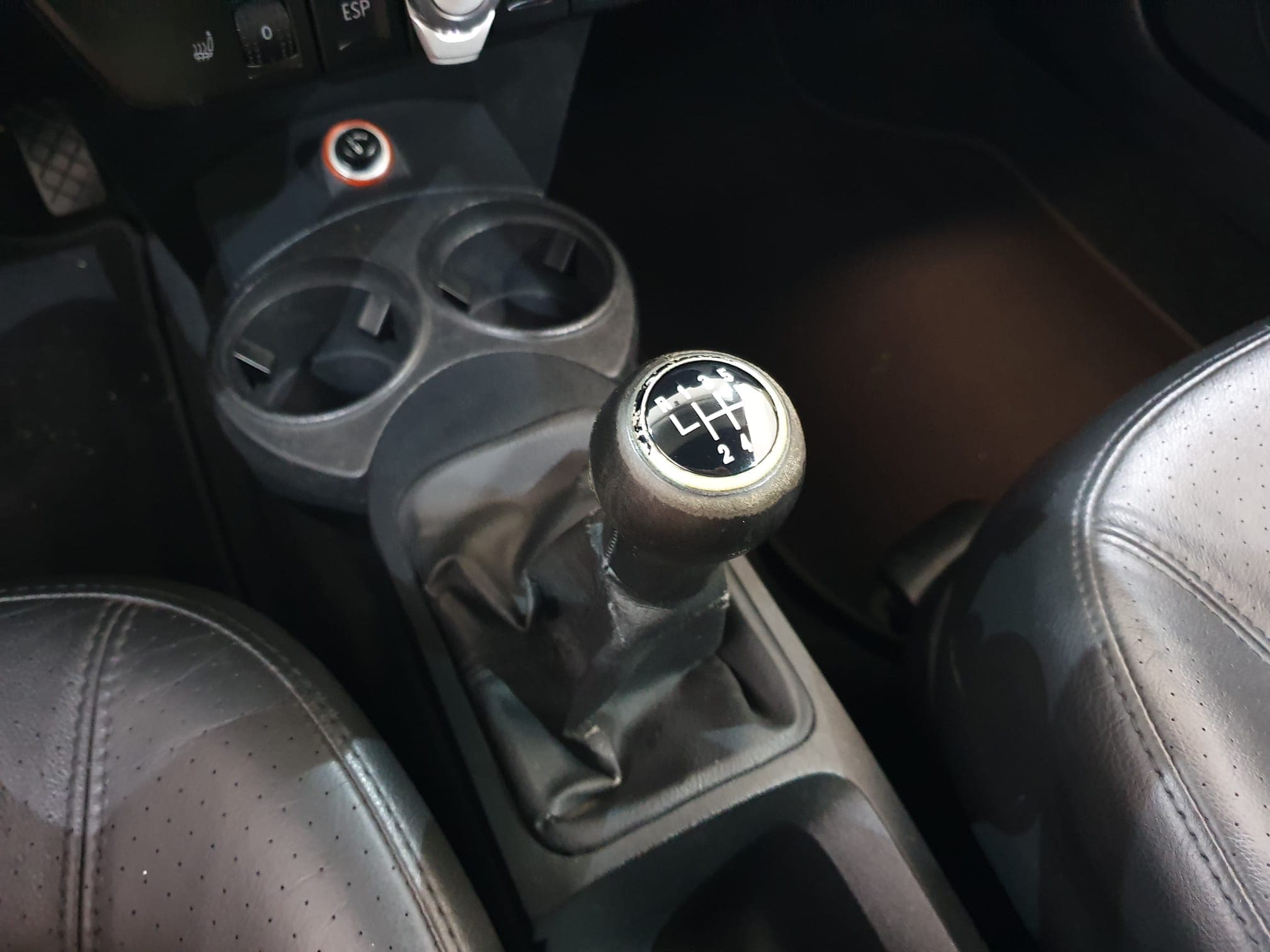 Volkswagen New Beetle Cabriolet 1.4 · Ano 2007 — imagen 27
