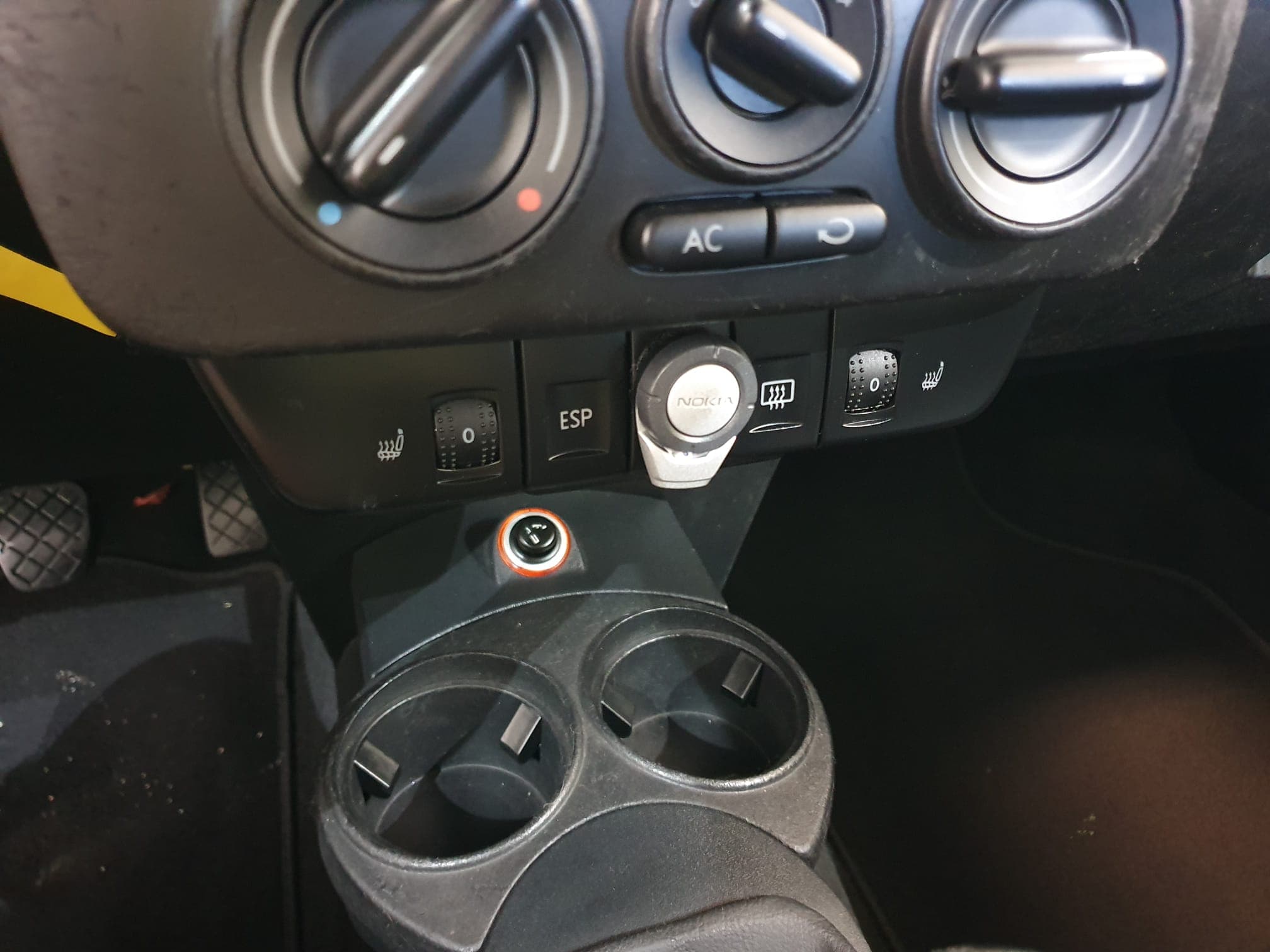 Volkswagen New Beetle Cabriolet 1.4 · Ano 2007 — imagen 33