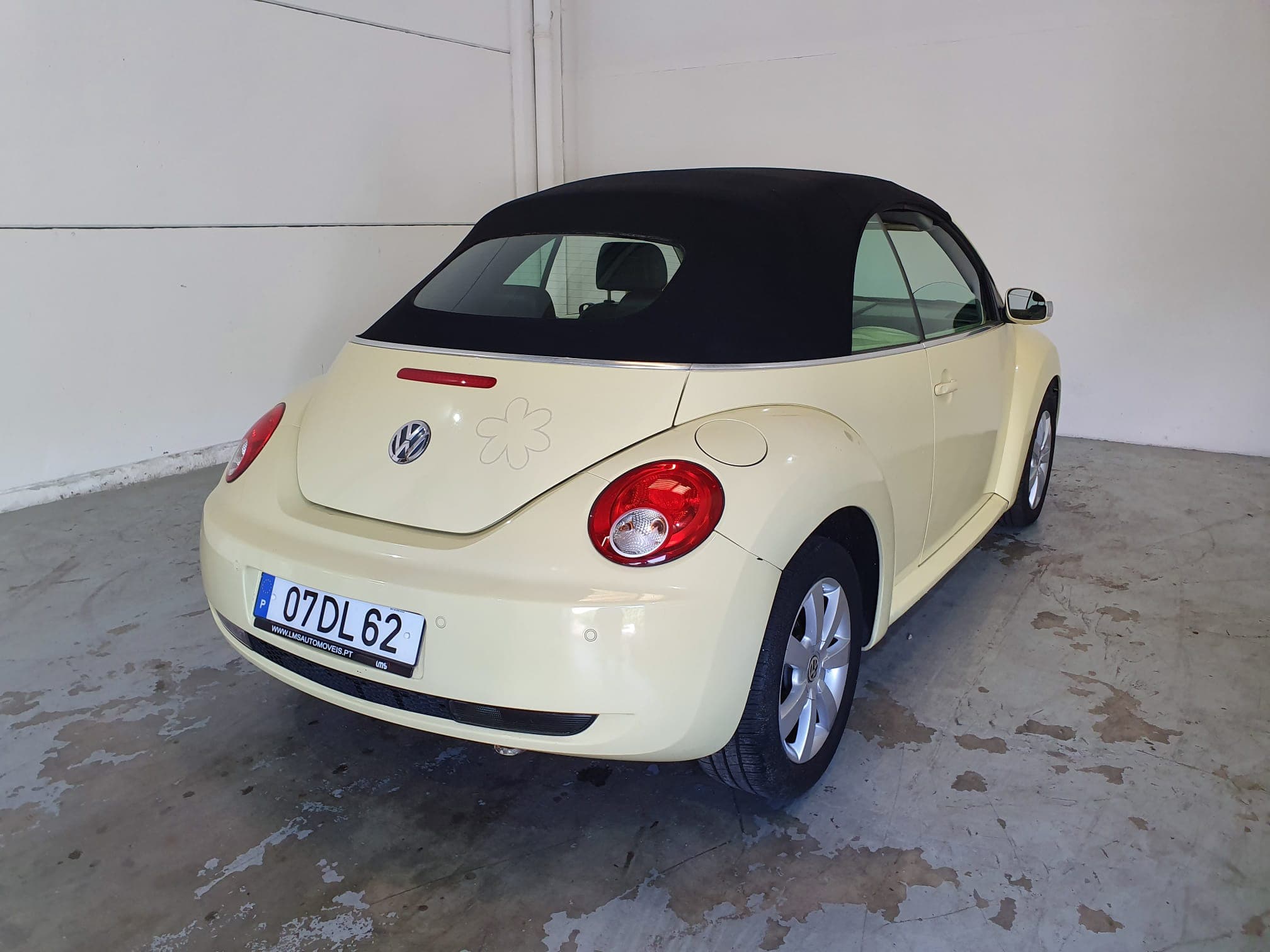 Volkswagen New Beetle Cabriolet 1.4 · Ano 2007 — imagen 4