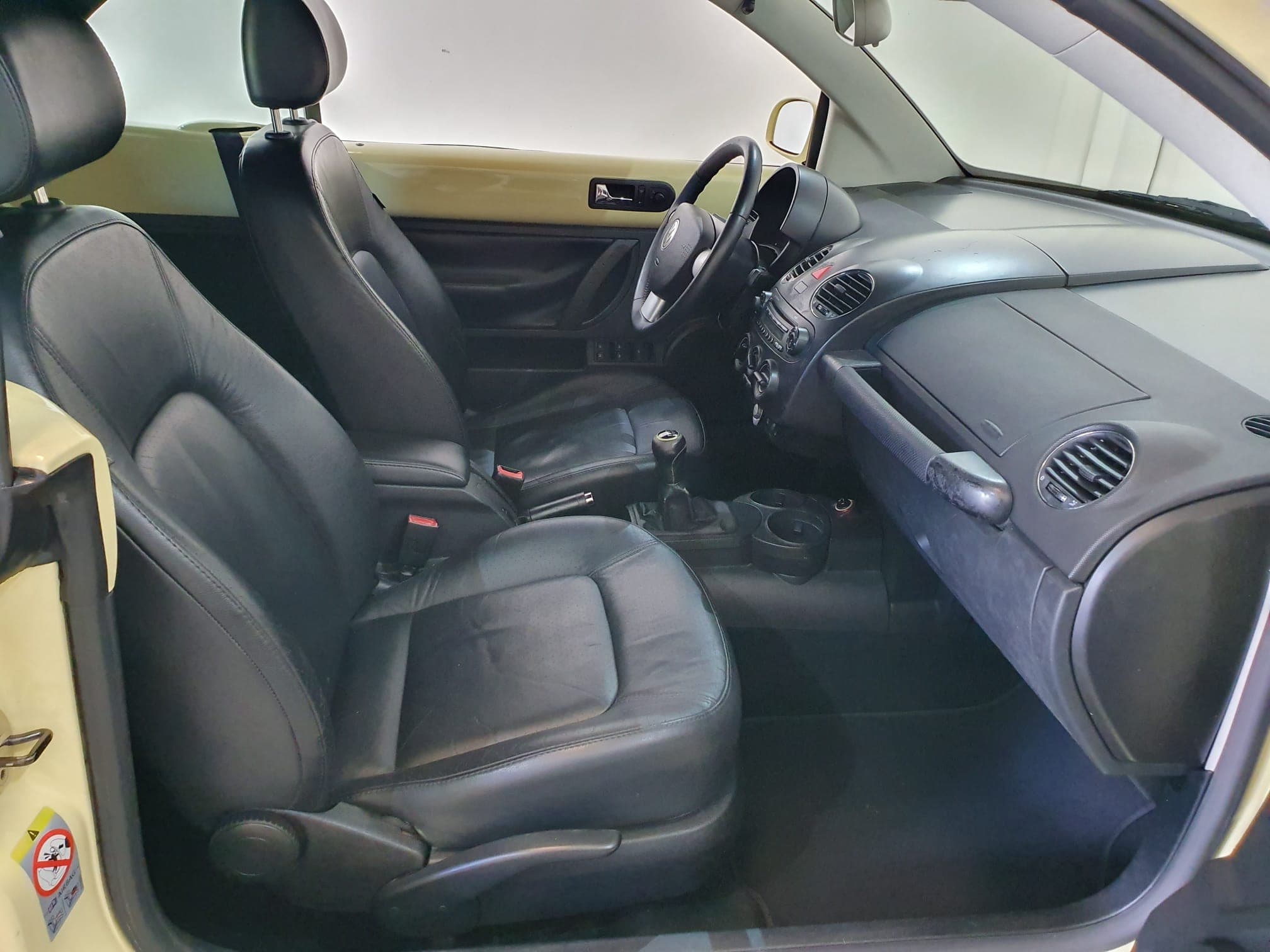 Volkswagen New Beetle Cabriolet 1.4 · Ano 2007 — imagen 29