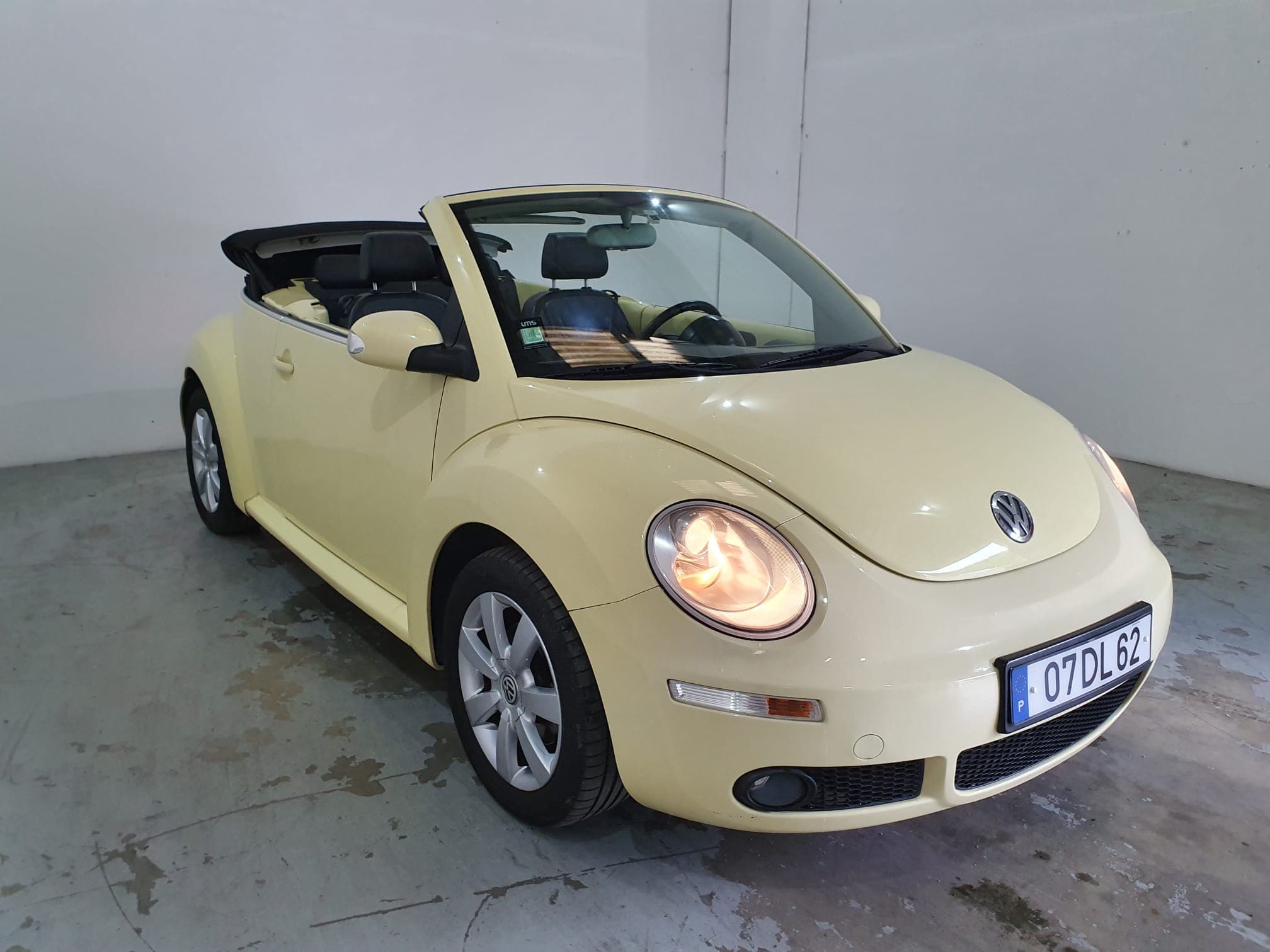 Volkswagen New Beetle Cabriolet 1.4 · Ano 2007 — imagen 9