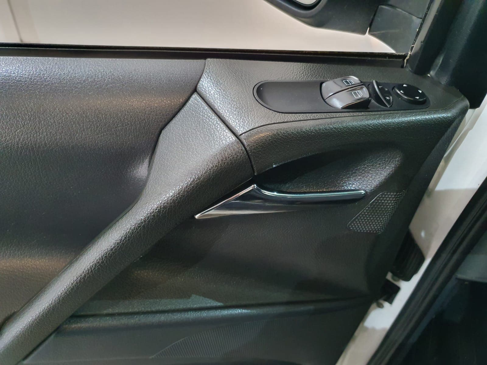 Mercedes-Benz Vito · Ano 2011 — imagen 18