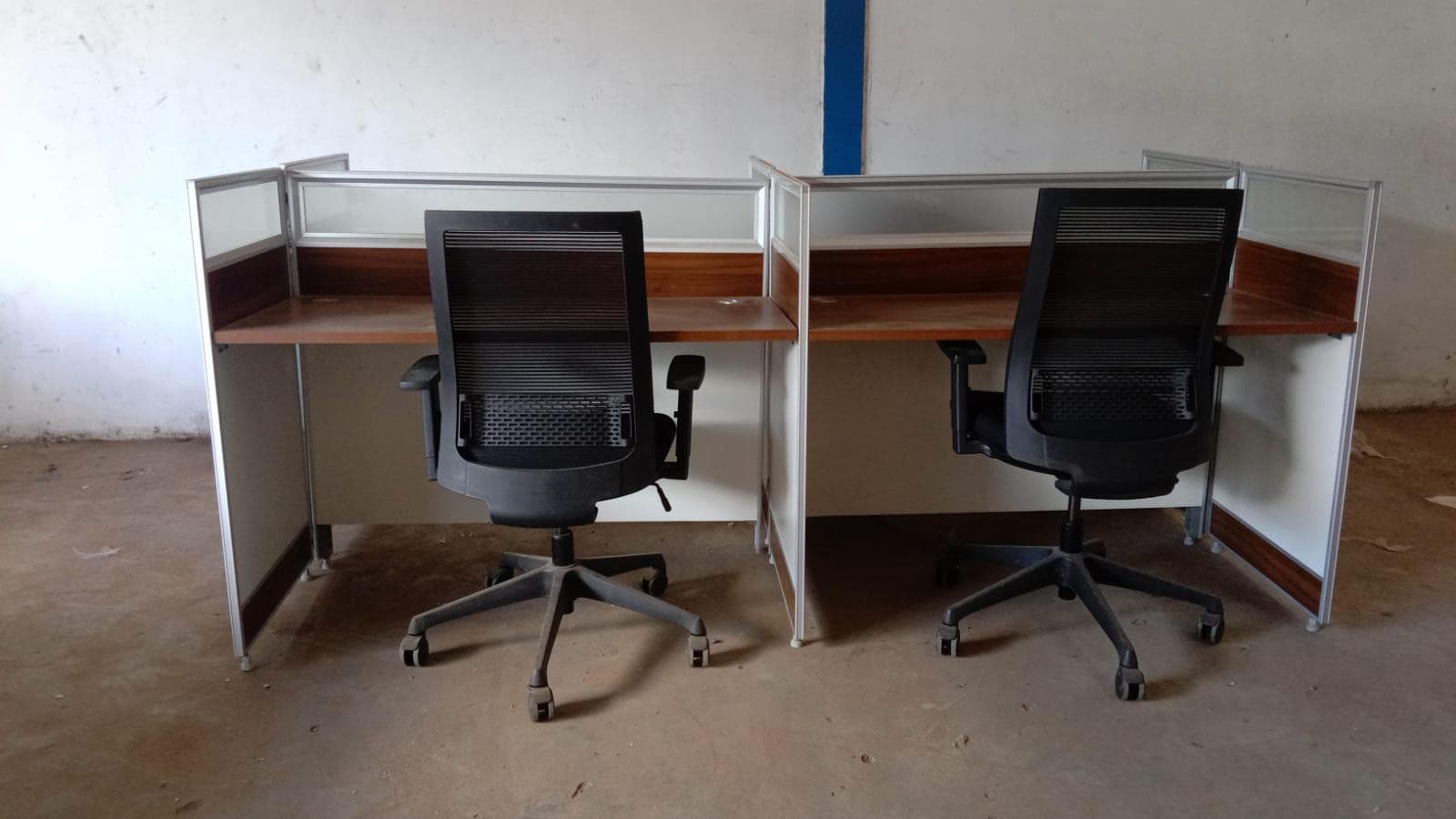 Mobiliario de oficina — imagen 1