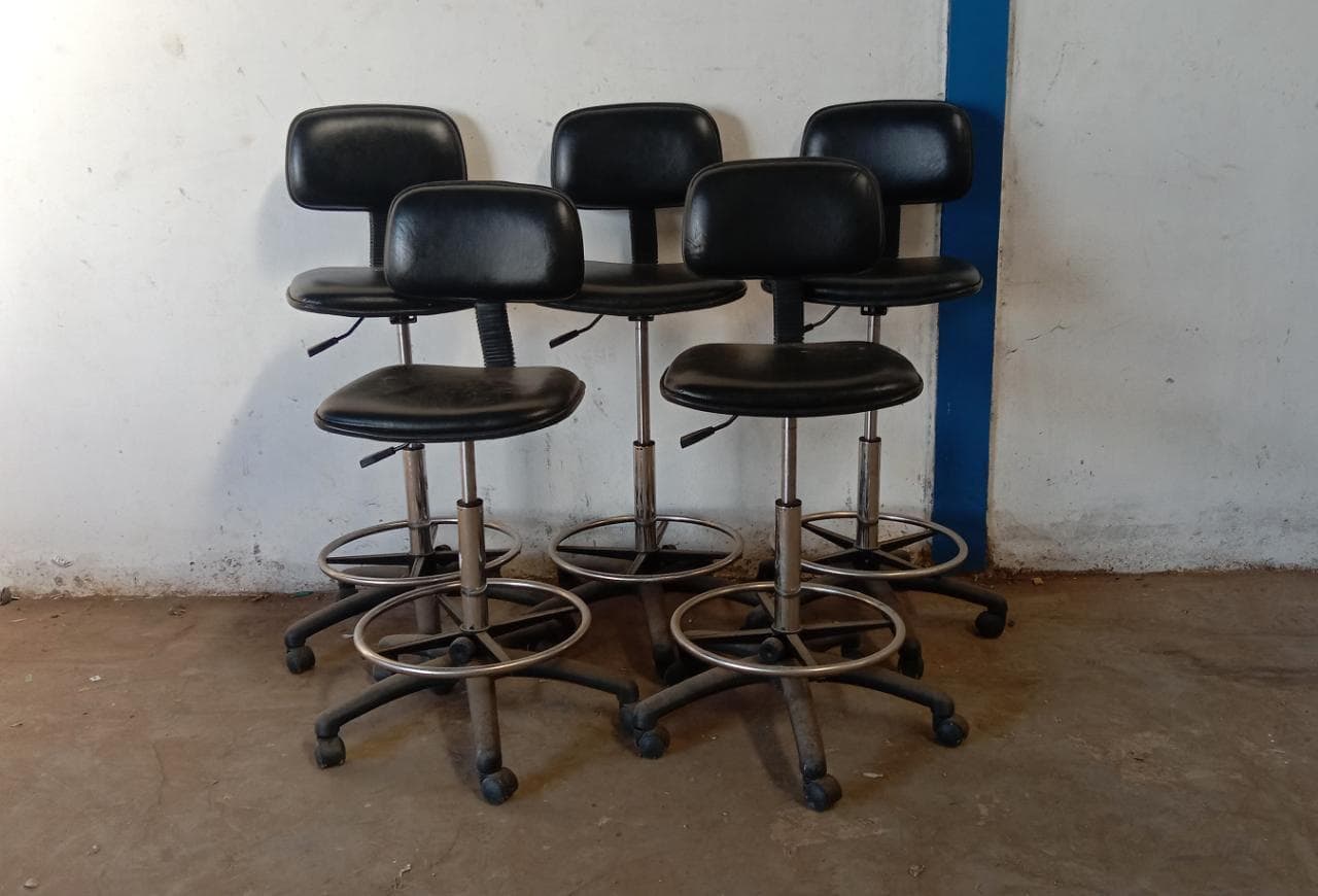 Mobiliario de oficina — imagen 1