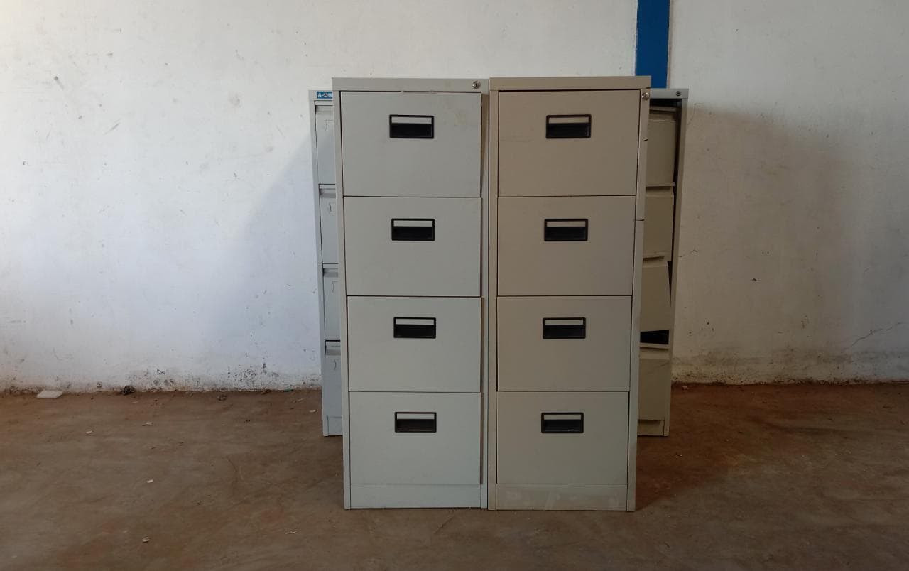 Mobiliario de oficina — imagen 1