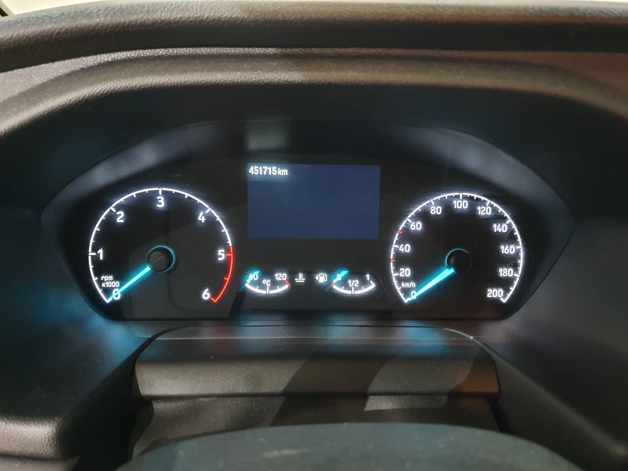 Ford Transit Custom · Ano 2019 — imagen 32