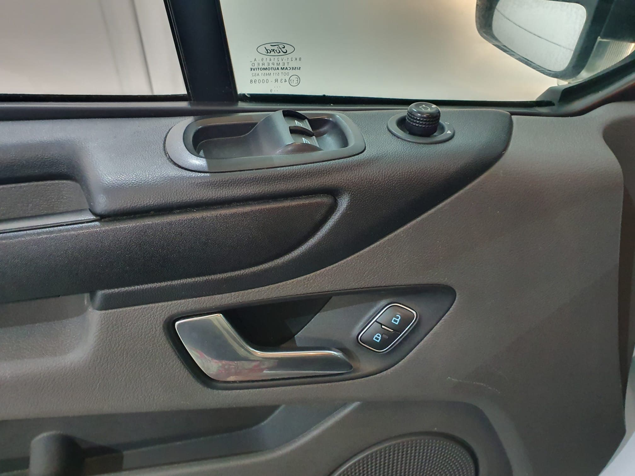 Ford Transit Custom · Ano 2019 — imagen 35