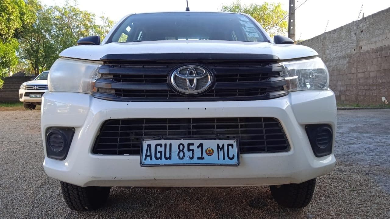 Toyota Hilux — imagen 8