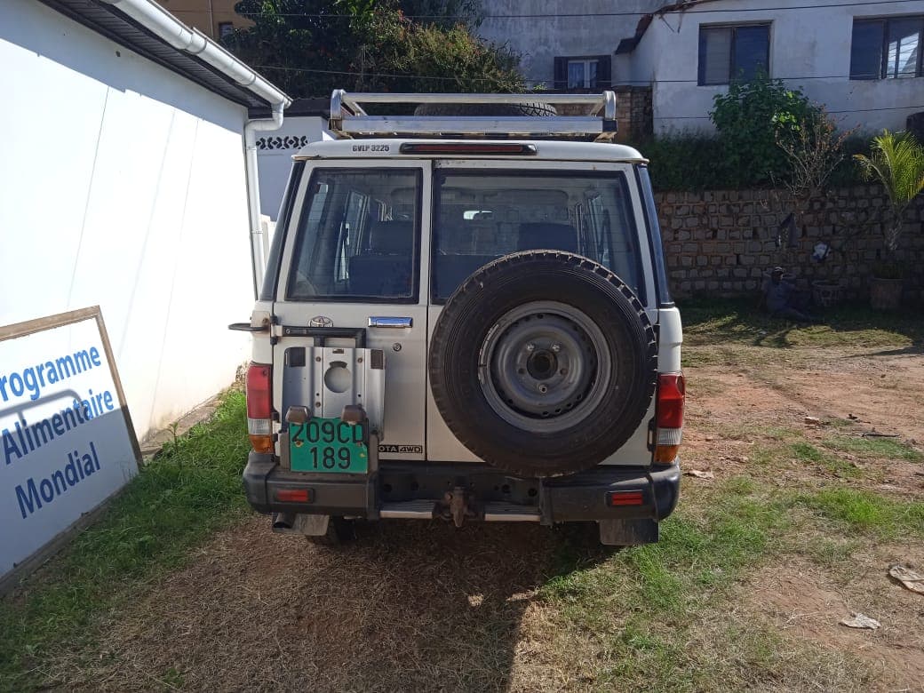 Toyota Land Cruiser — imagem 3