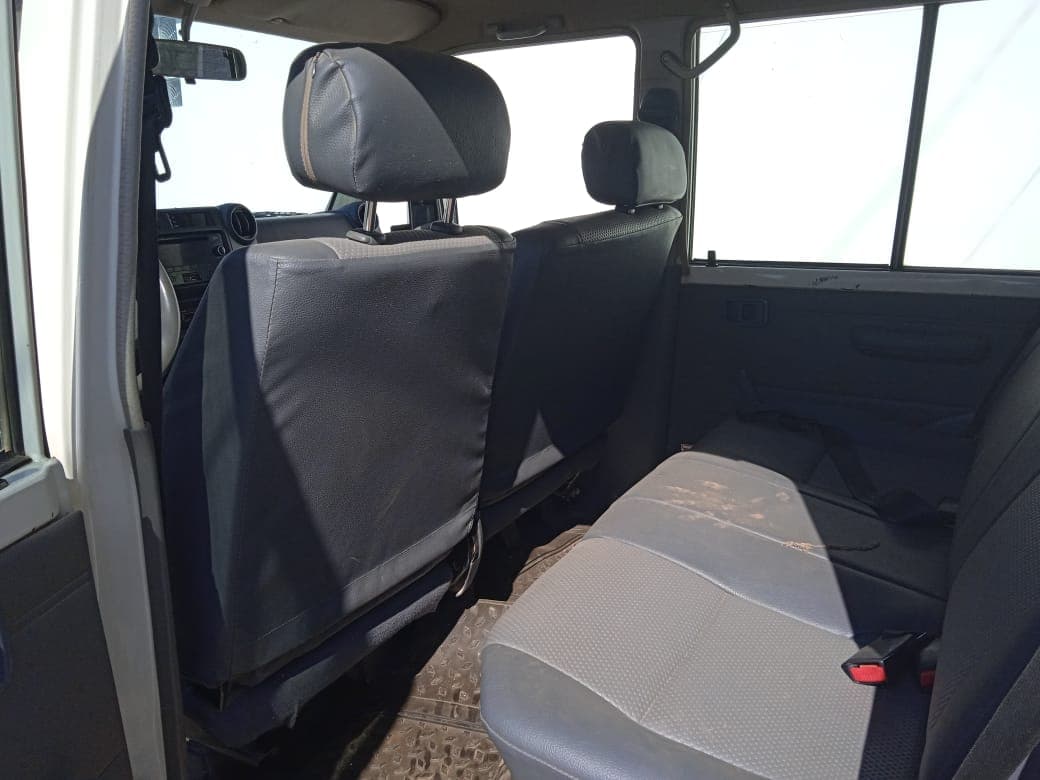 Toyota Land Cruiser — imagem 7