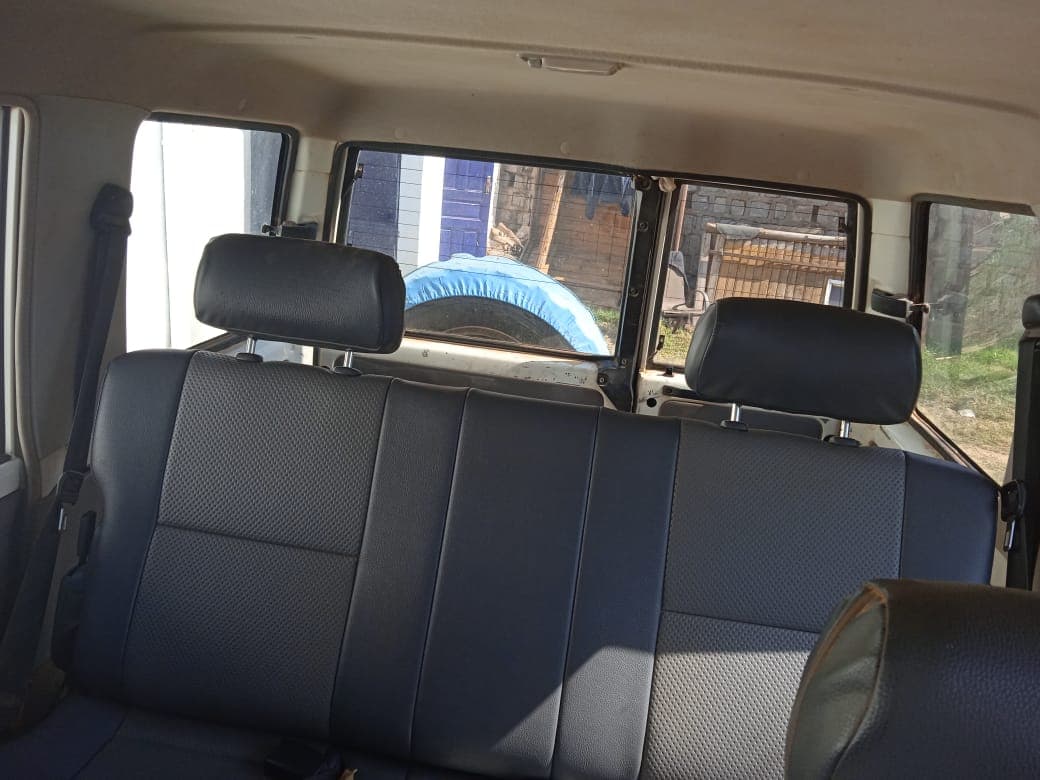 Toyota Land Cruiser — imagem 9