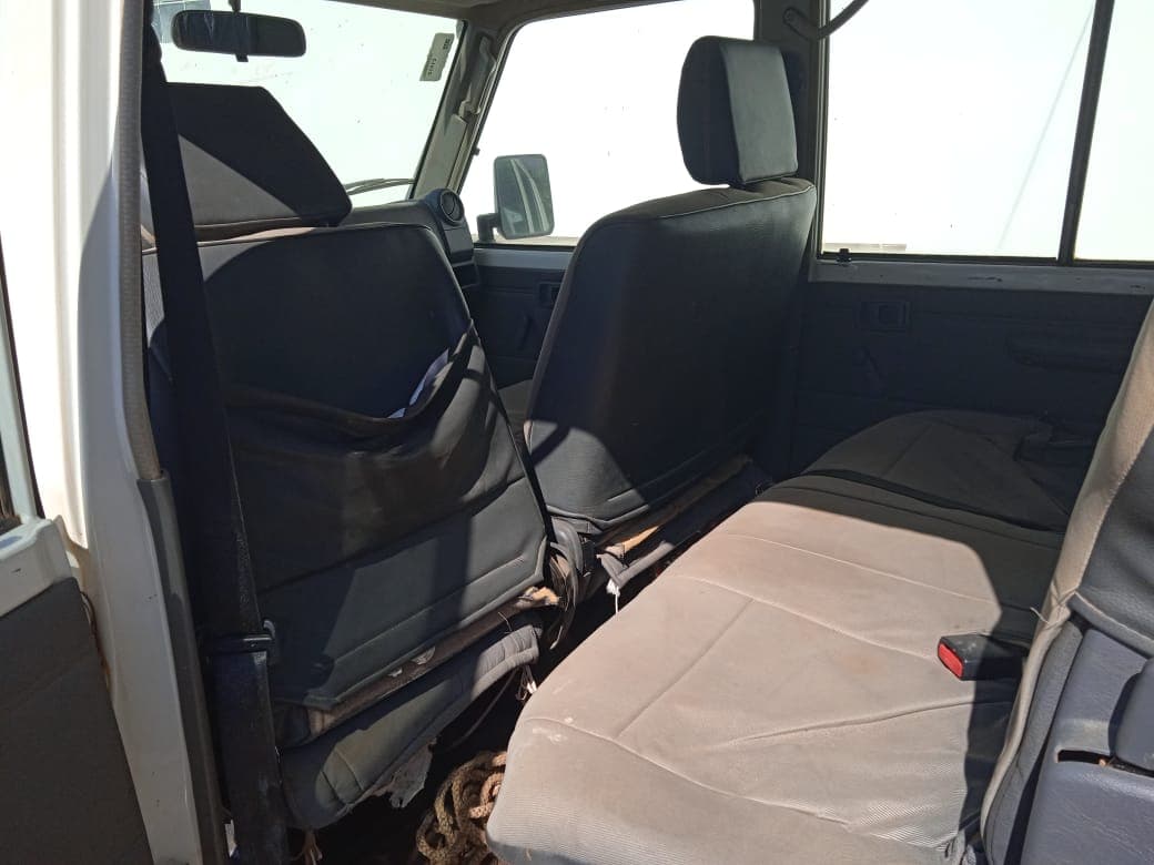 Toyota Land Cruiser — imagen 6