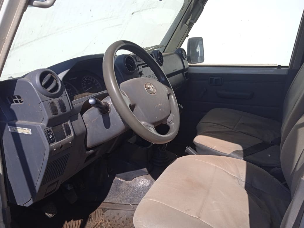 Toyota Land Cruiser — imagen 14