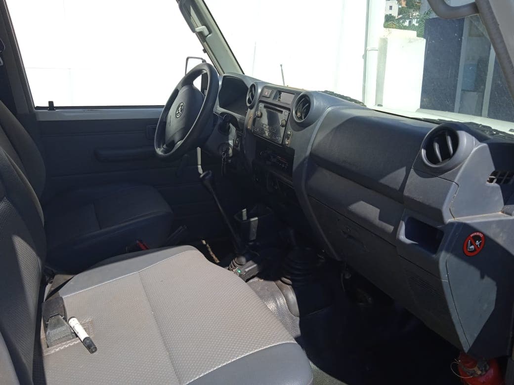 Toyota Land Cruiser — imagem 5