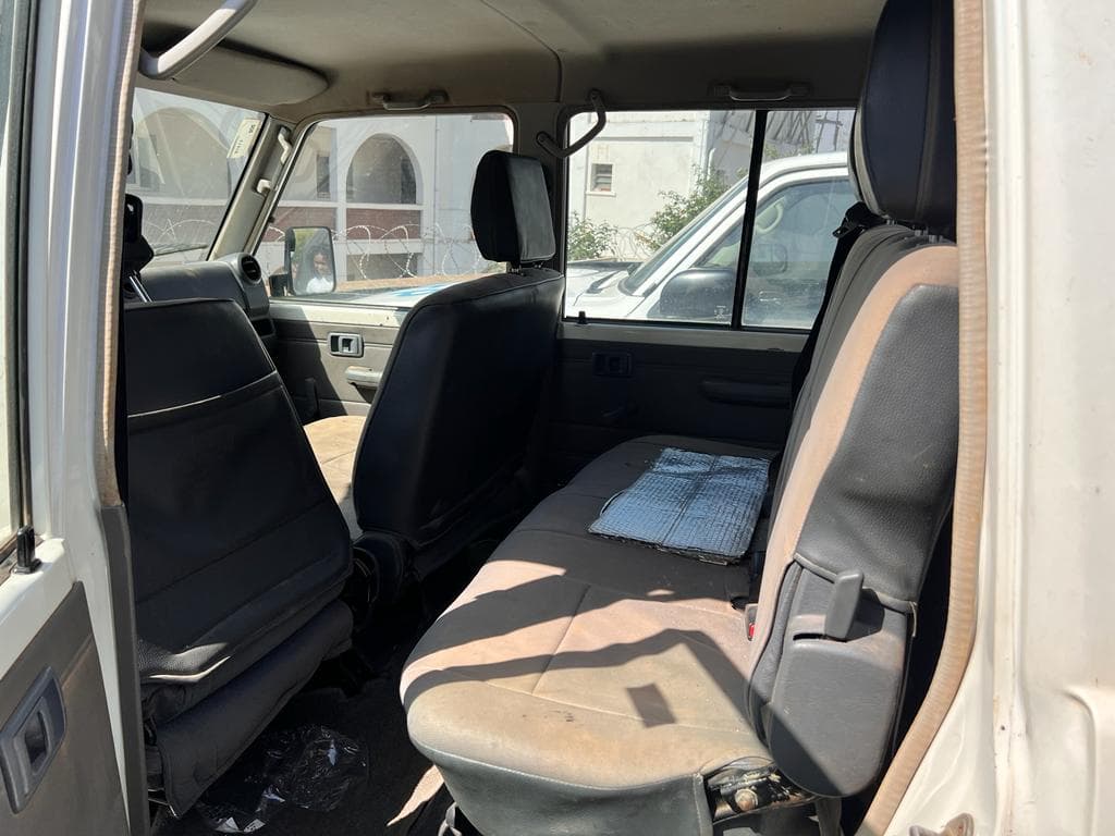 Toyota Land Cruiser — imagem 7