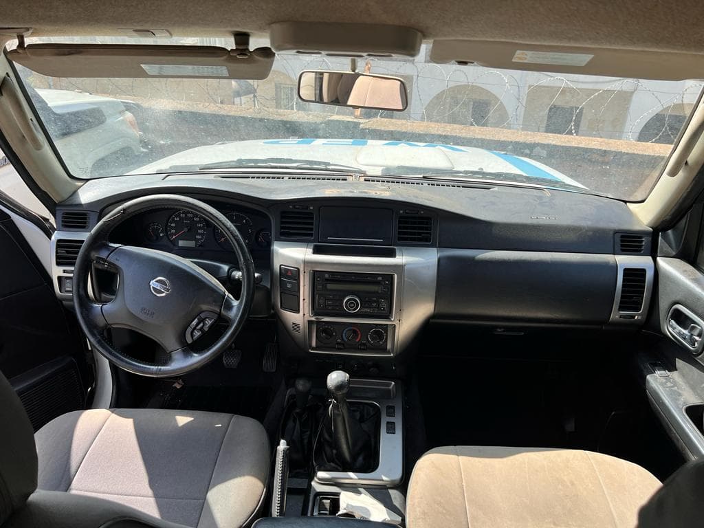 Nissan Patrol GL — imagem 13