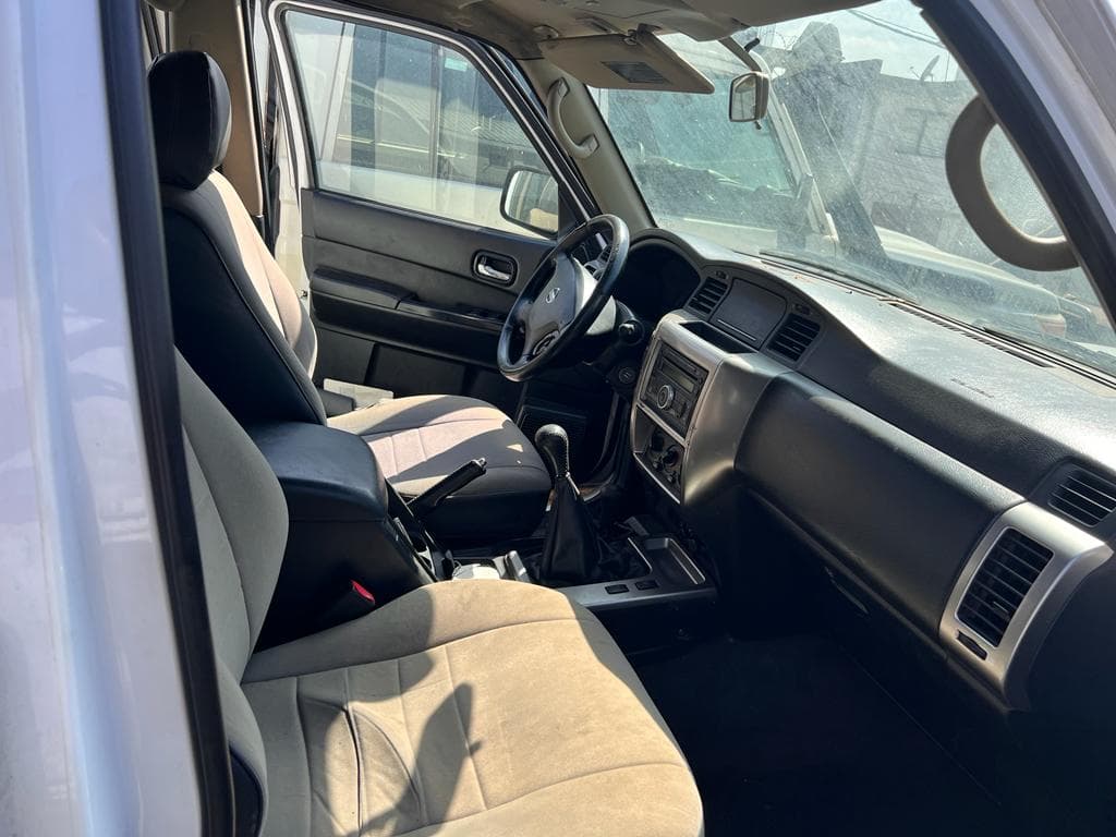 Nissan Patrol GL — imagem 6