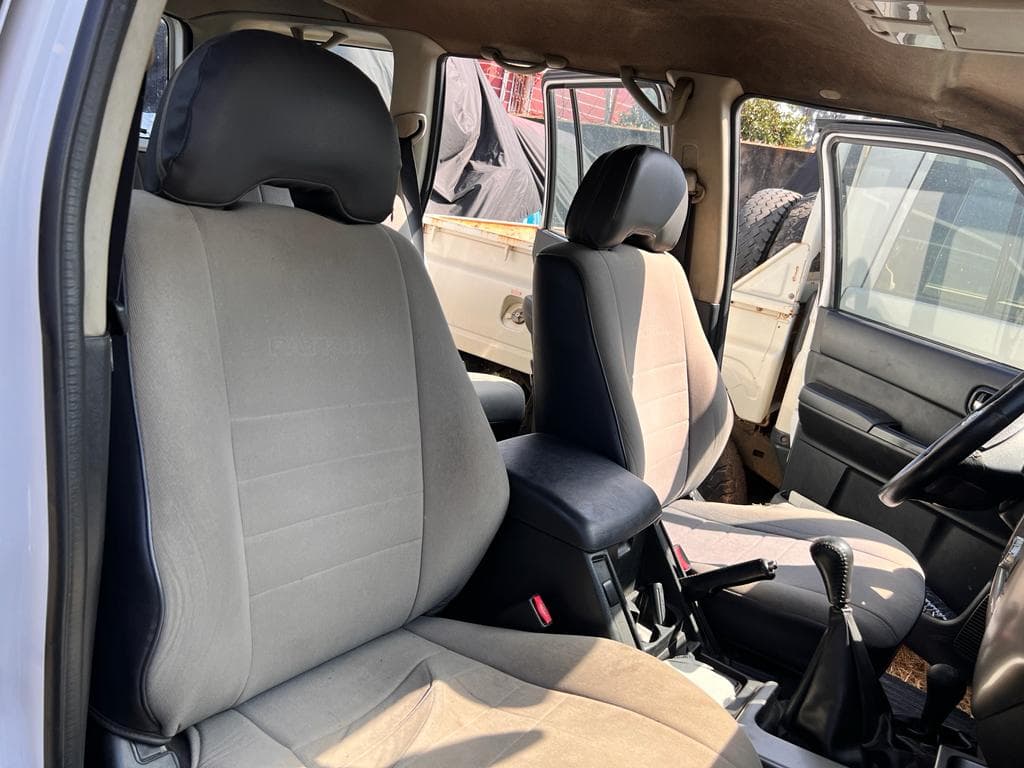 Nissan Patrol GL — imagem 12