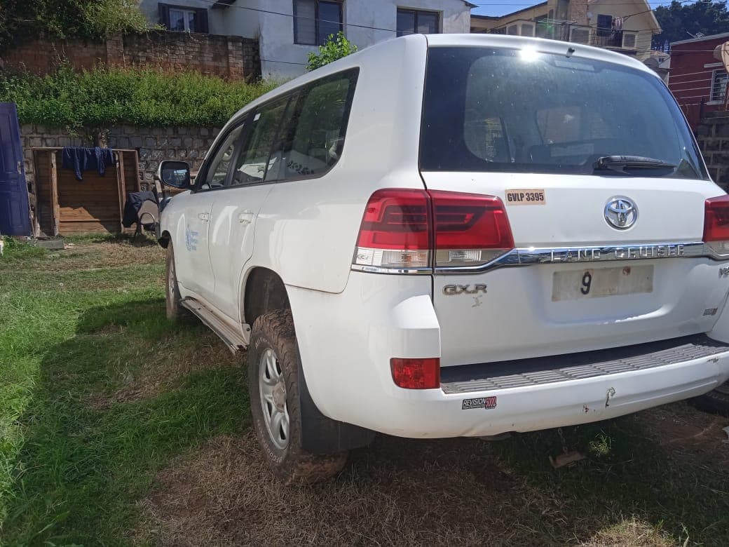 Toyota Land Cruiser — imagen 16