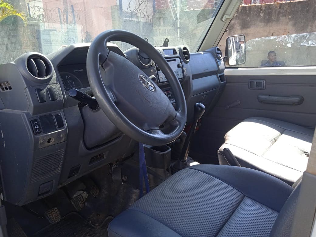 Toyota Land Cruiser — imagen 16