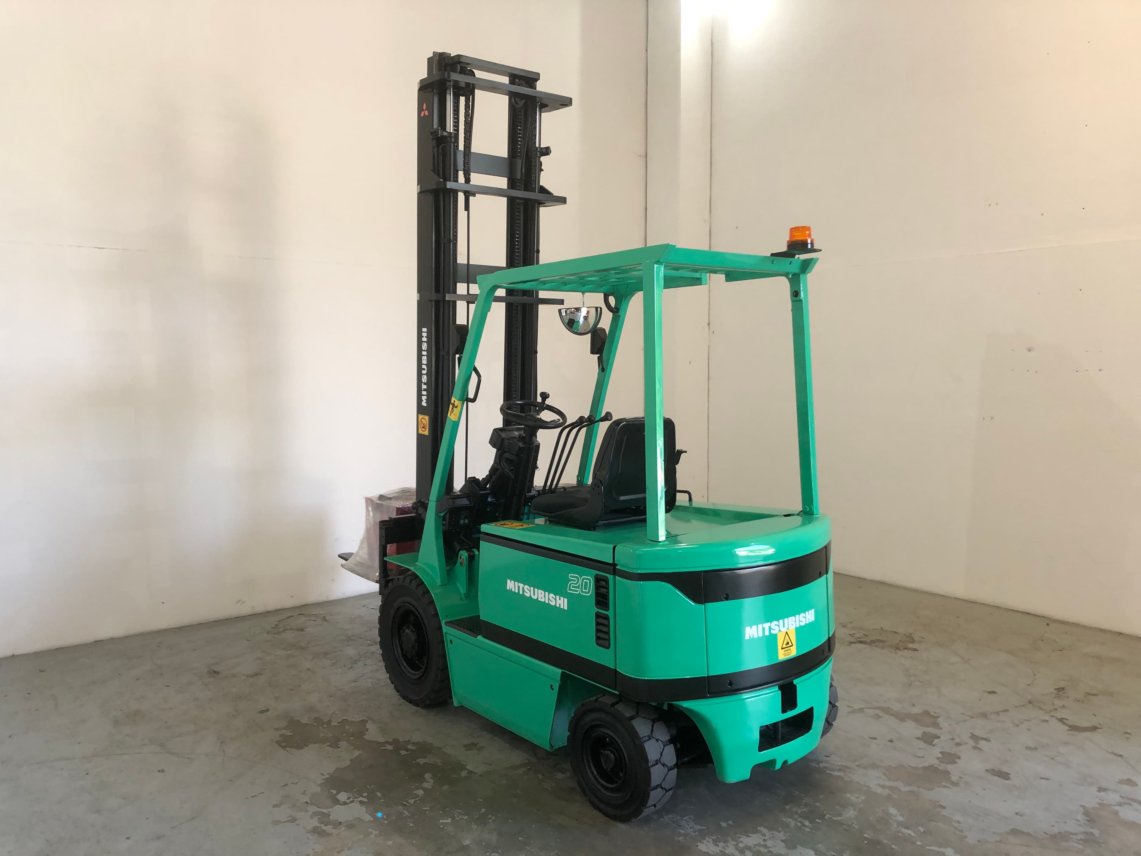 Empilhador Elétrico Mitsubishi FB20 — image 5