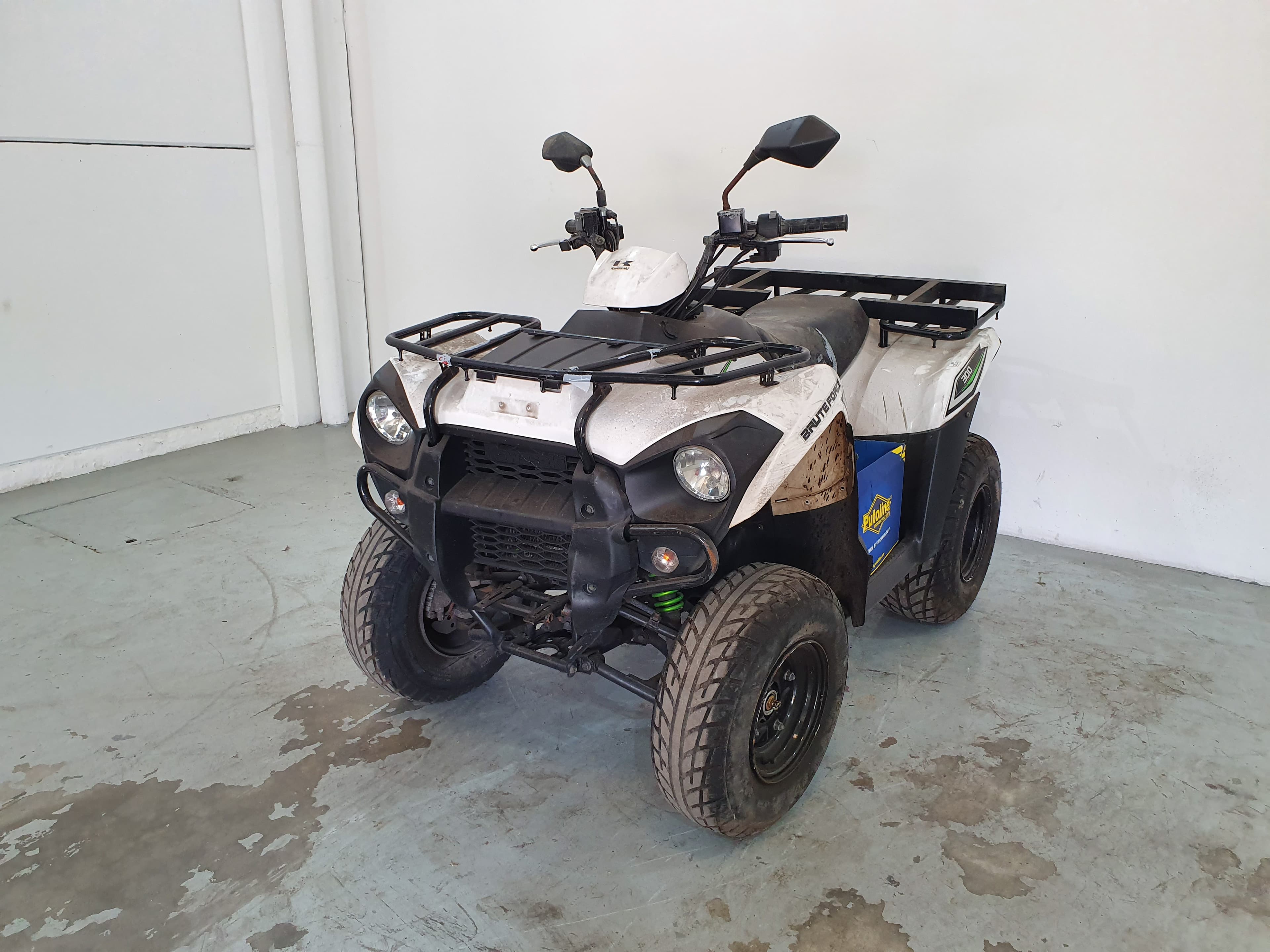 Moto 4 Kawasaki KVF300 · Ano 2015