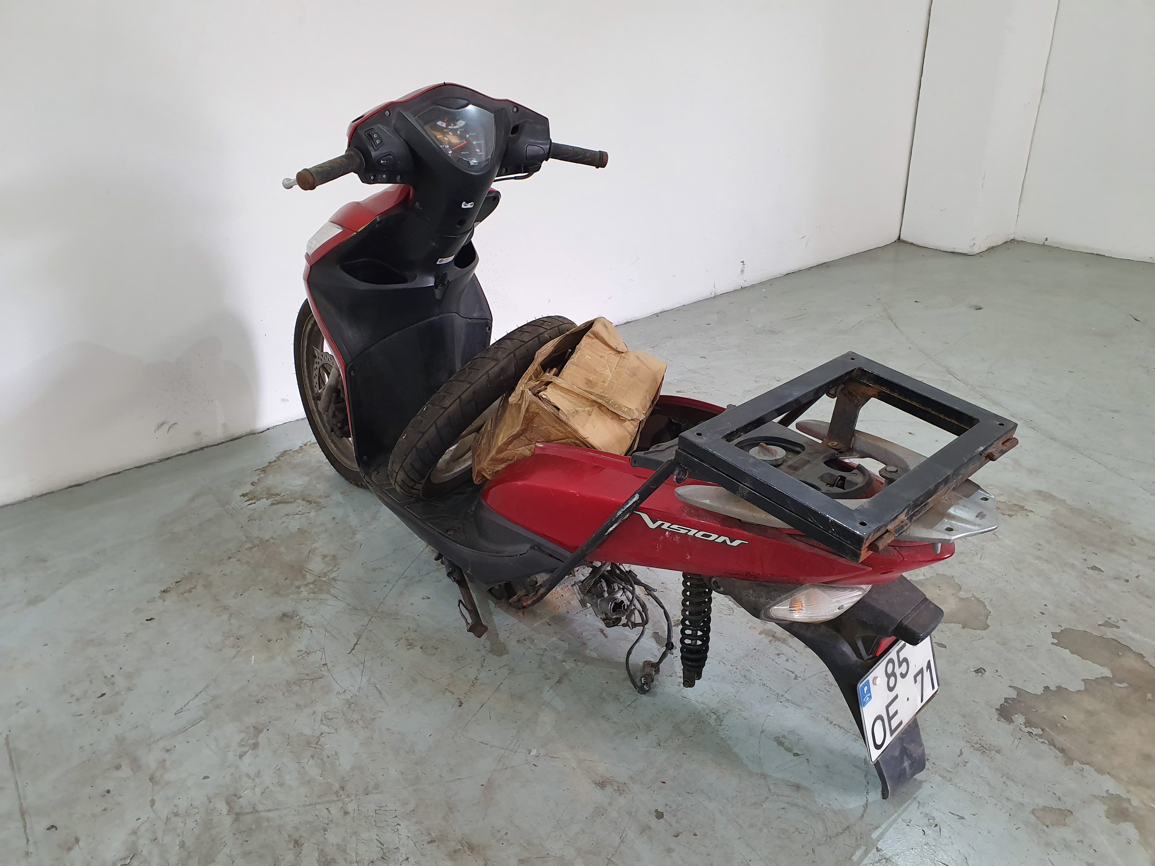 Motociclo Honda Vision NSC 110 · Ano 2013 — imagen 6
