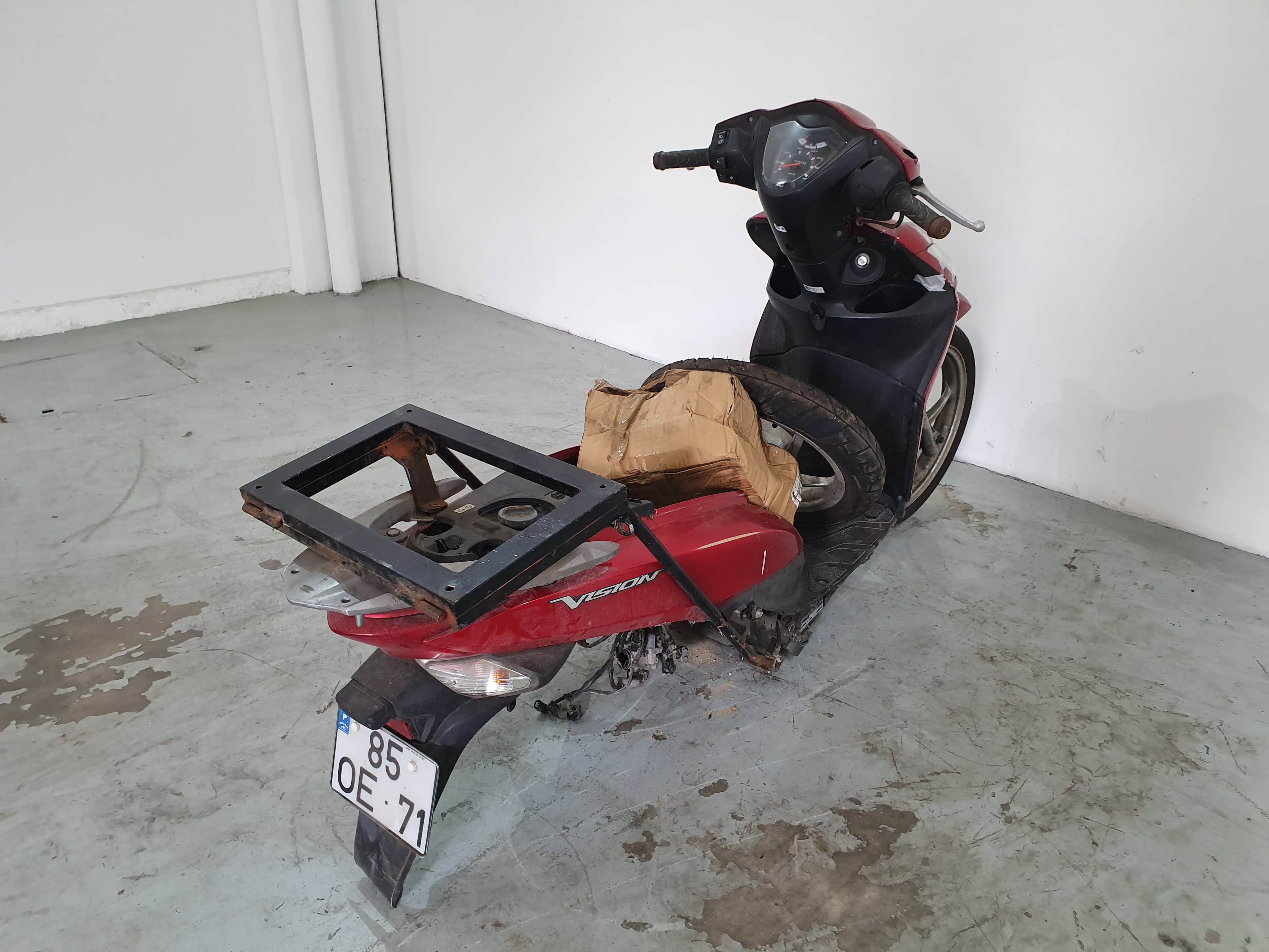 Motociclo Honda Vision NSC 110 · Ano 2013 — imagen 5