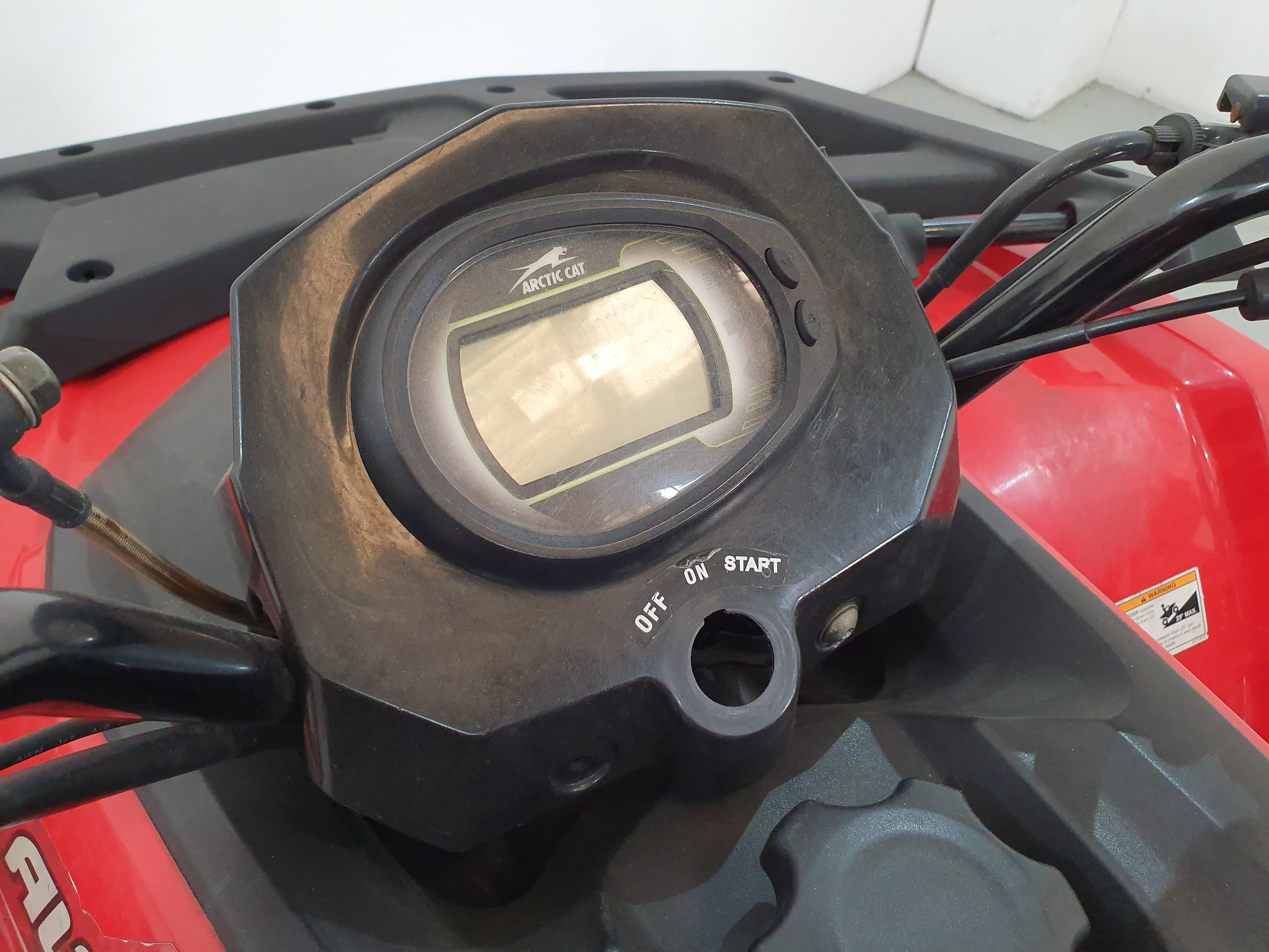 Moto 4 Arctic CAT Alterra 400 4x4 · Ano 2017 — image 9