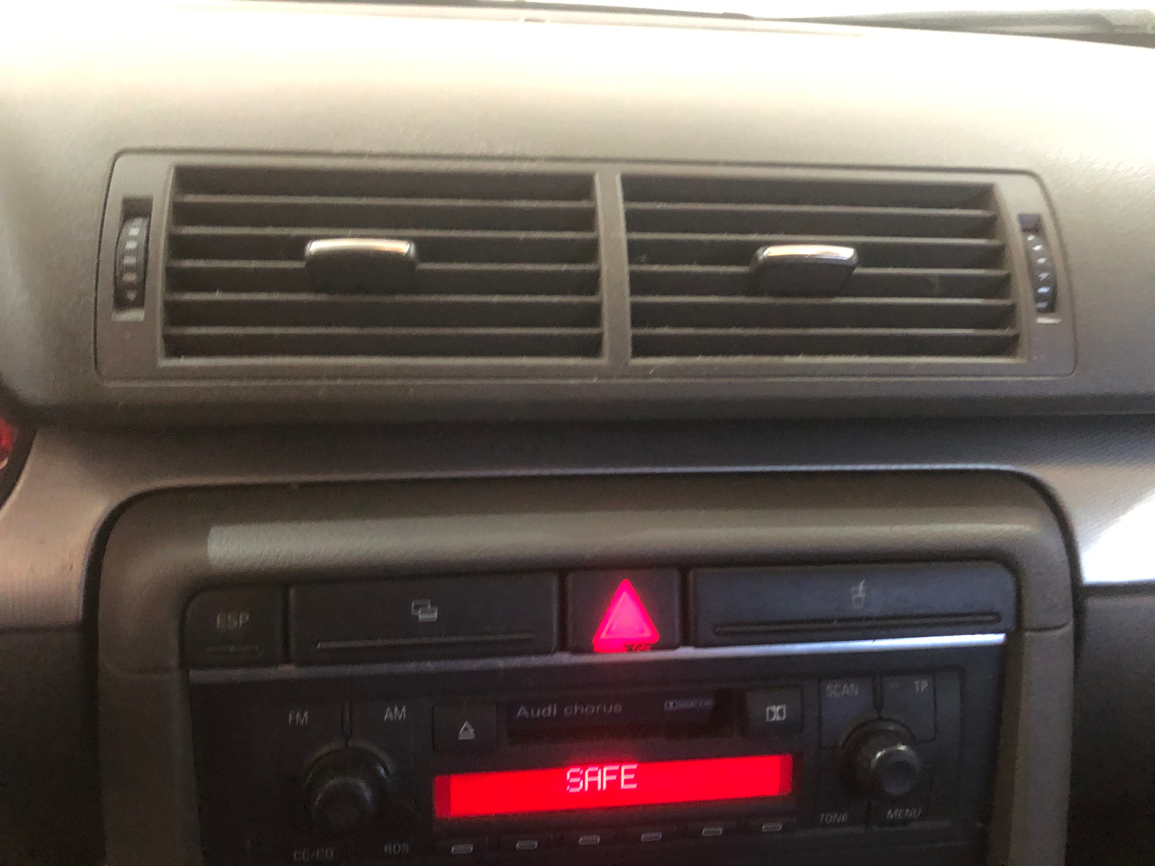 Audi A4 1.9 TDI · Ano 2004 — image 35