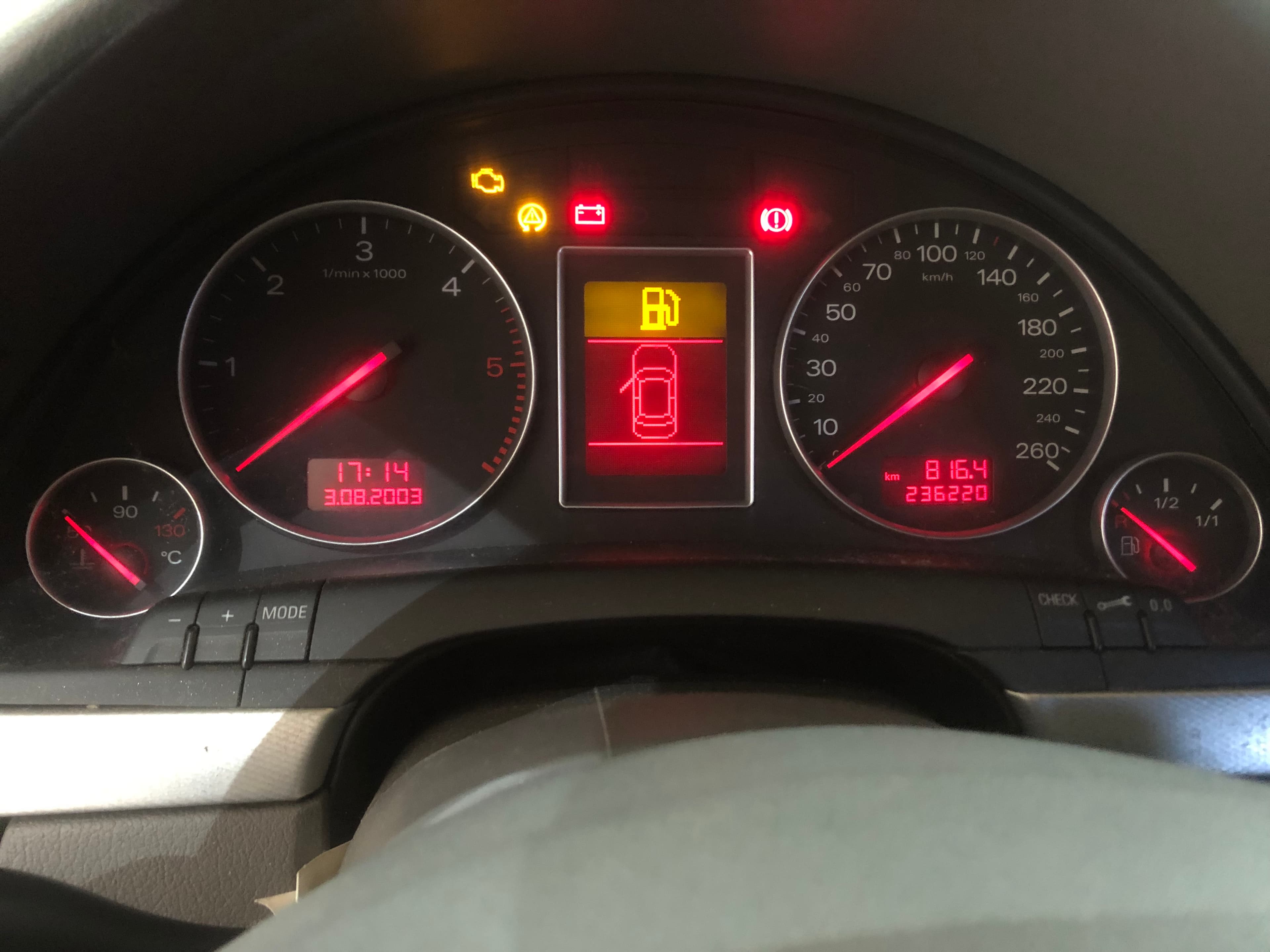 Audi A4 1.9 TDI · Ano 2004 — image 25
