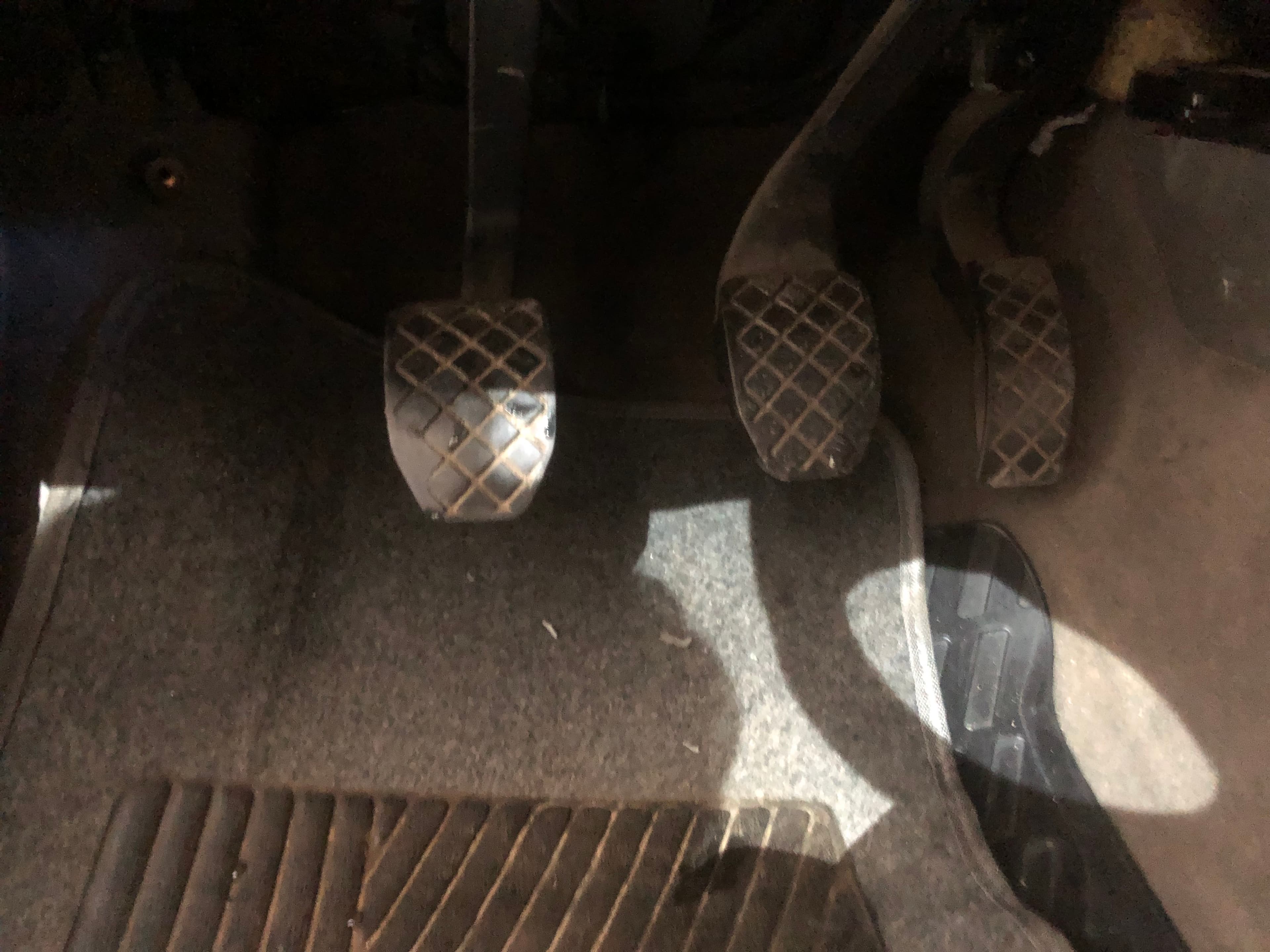 Audi A4 1.9 TDI · Ano 2004 — image 22