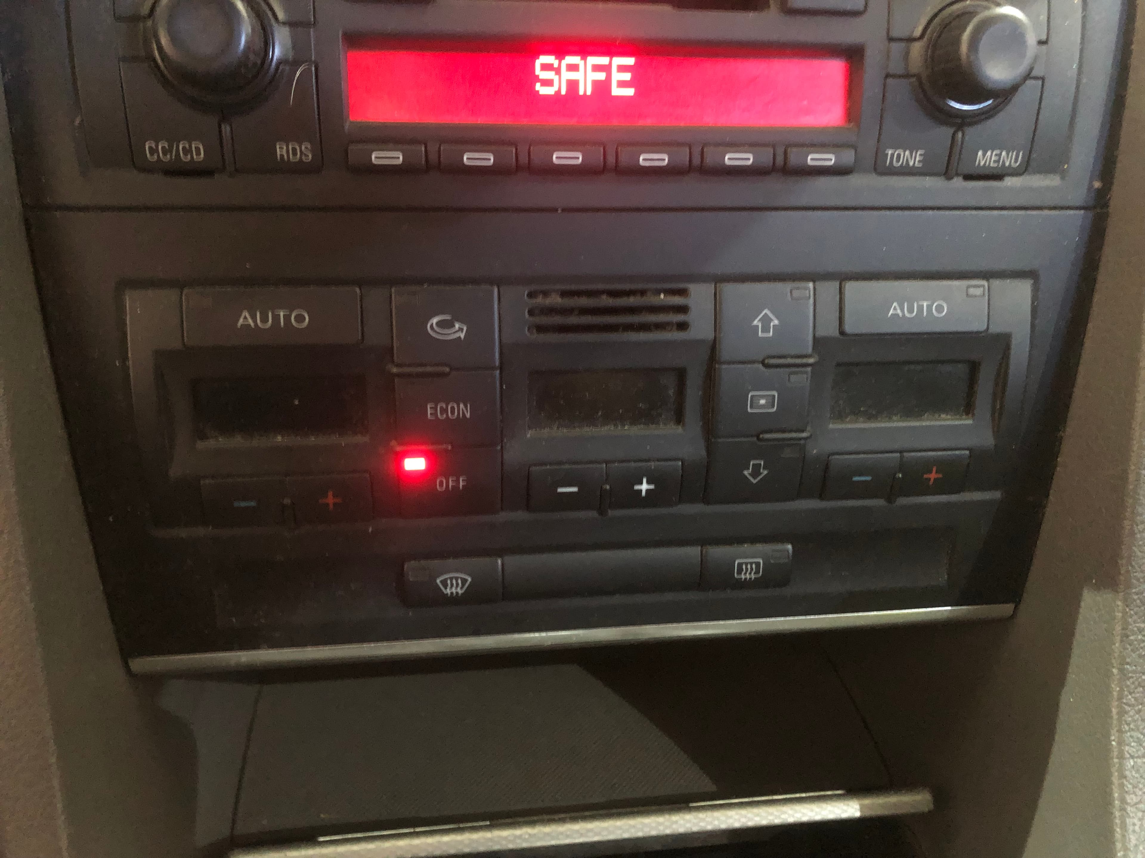 Audi A4 1.9 TDI · Ano 2004 — image 31
