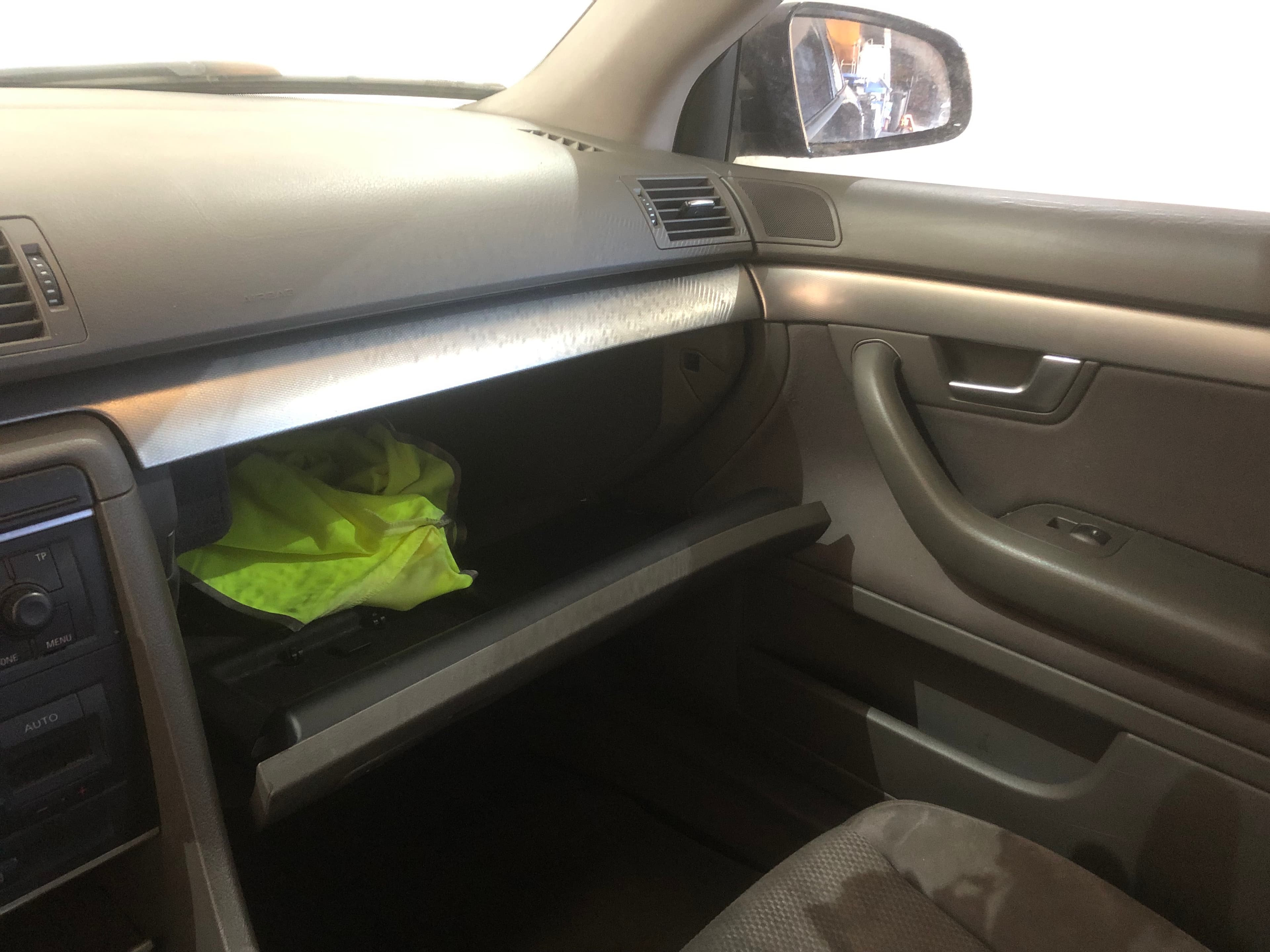 Audi A4 1.9 TDI · Ano 2004 — image 36