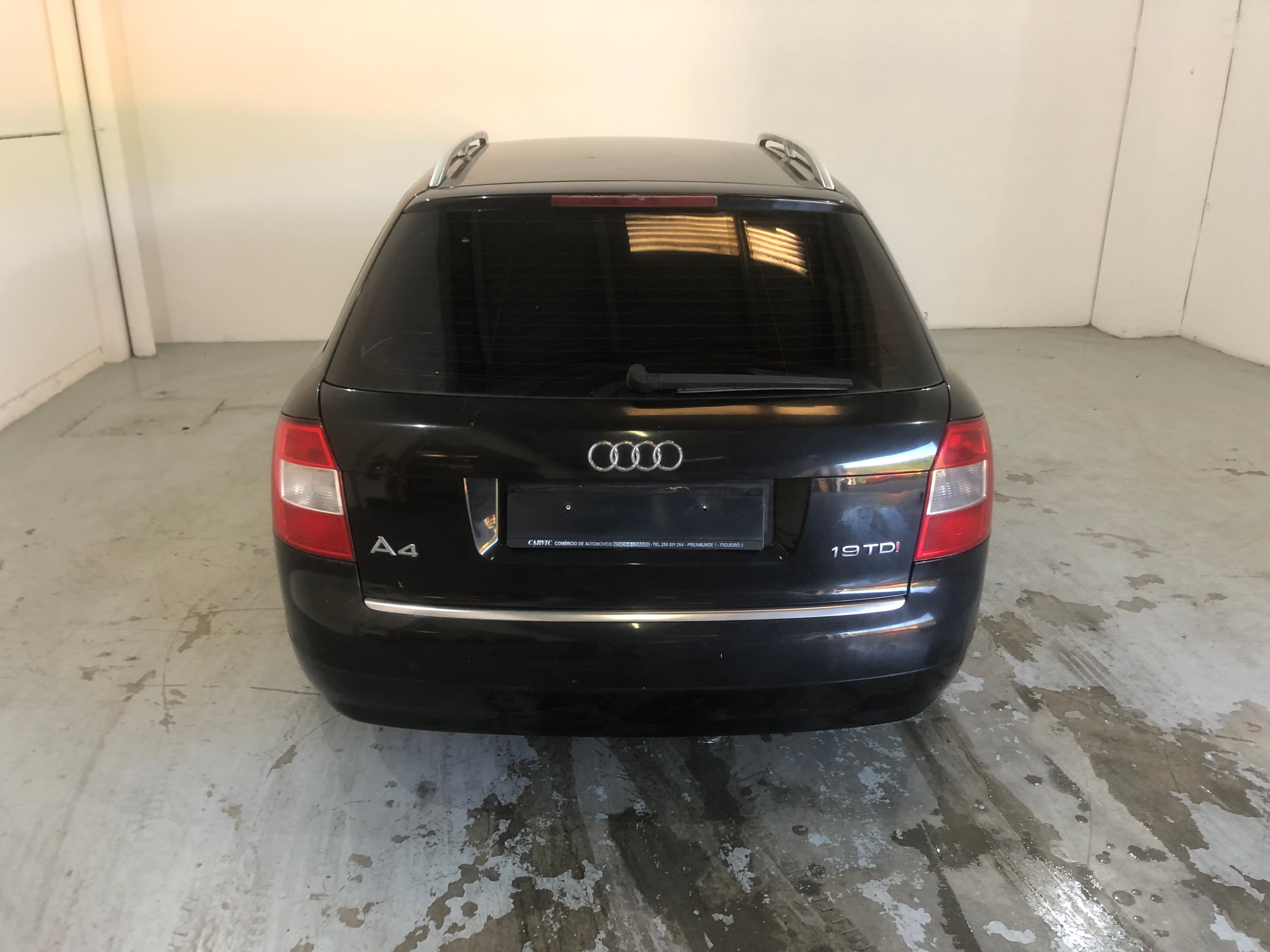 Audi A4 1.9 TDI · Ano 2004 — image 4
