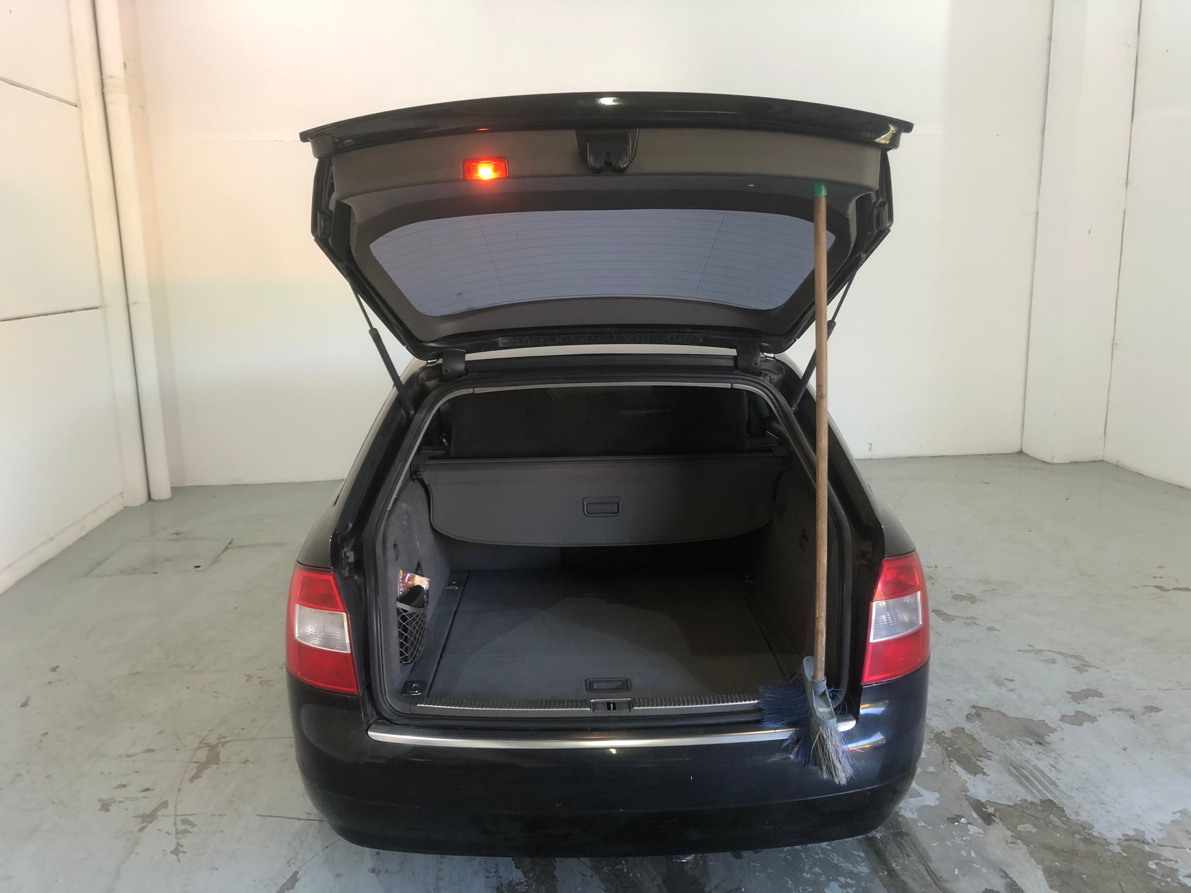 Audi A4 1.9 TDI · Ano 2004 — image 7