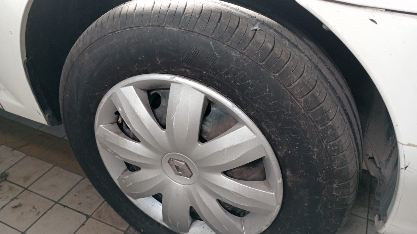 Renault Logan — imagem 5