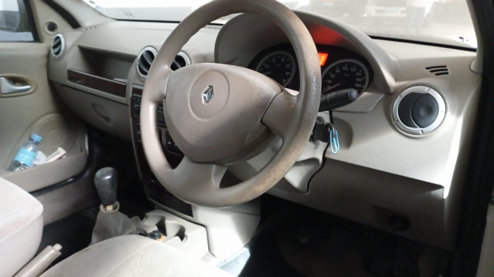 Renault Logan — imagem 7
