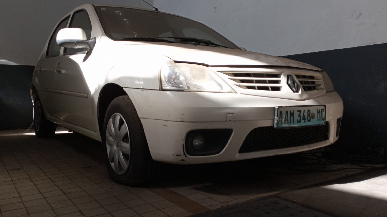 Renault Logan — imagem 1