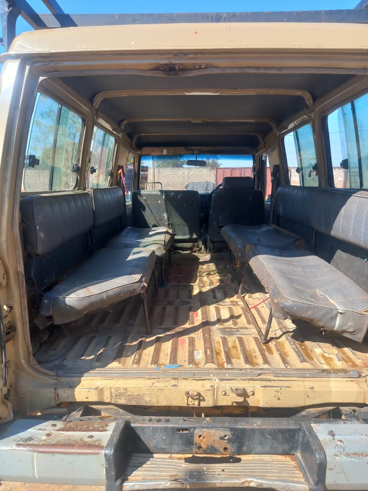Toyota Landcruiser — imagen 6