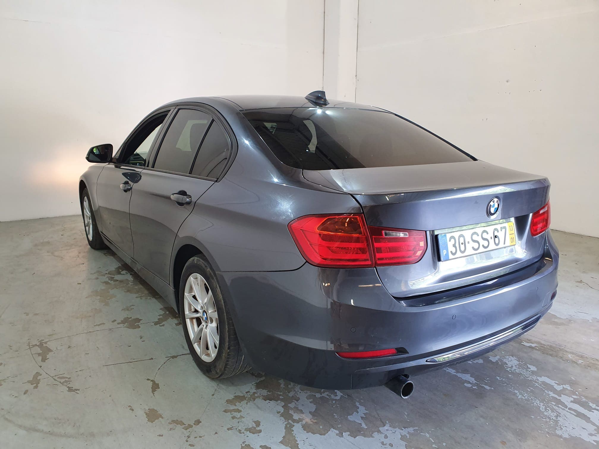 BMW 320D · Ano 2013 — imagem 7