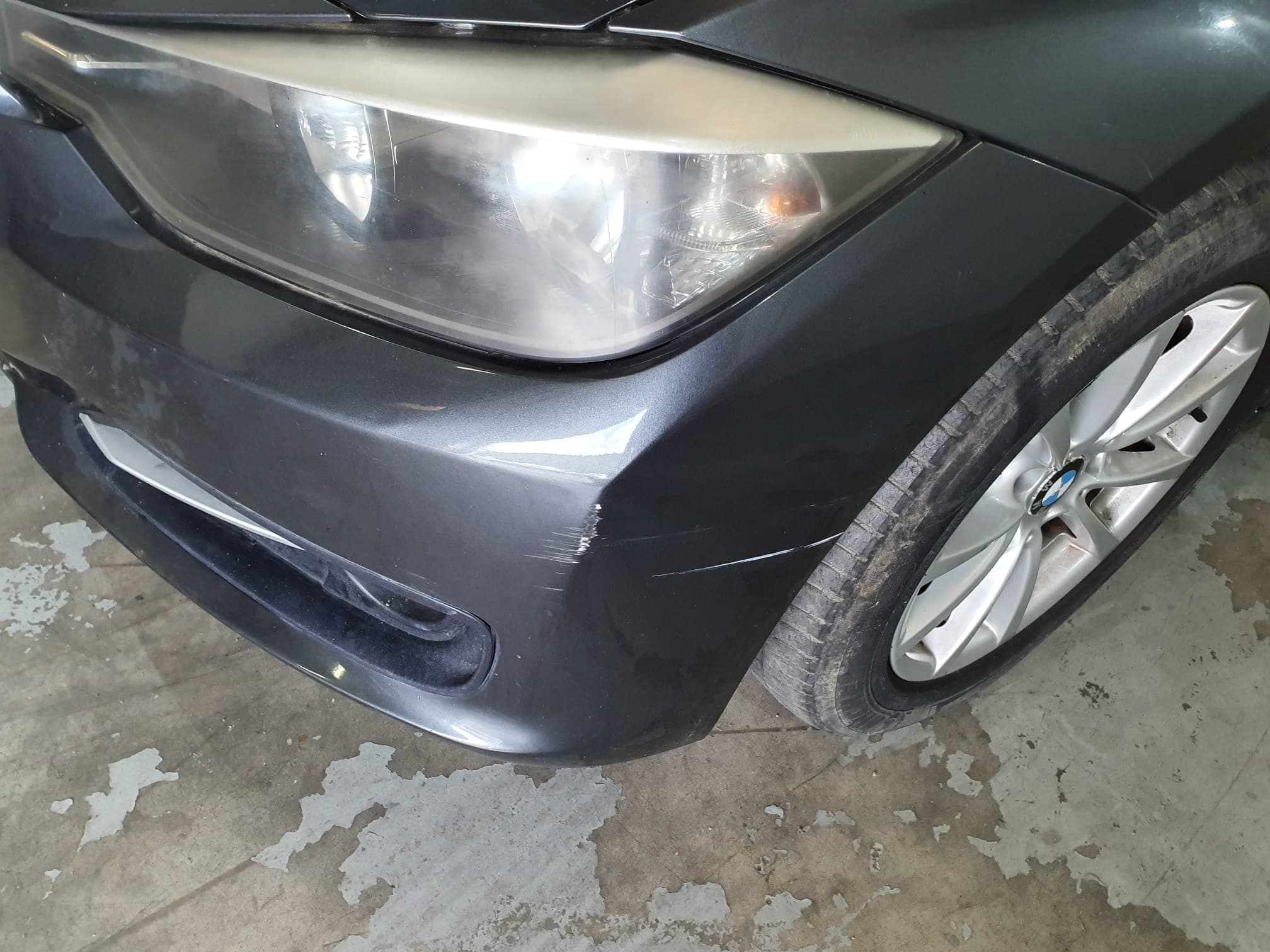 BMW 320D · Ano 2013 — imagem 8