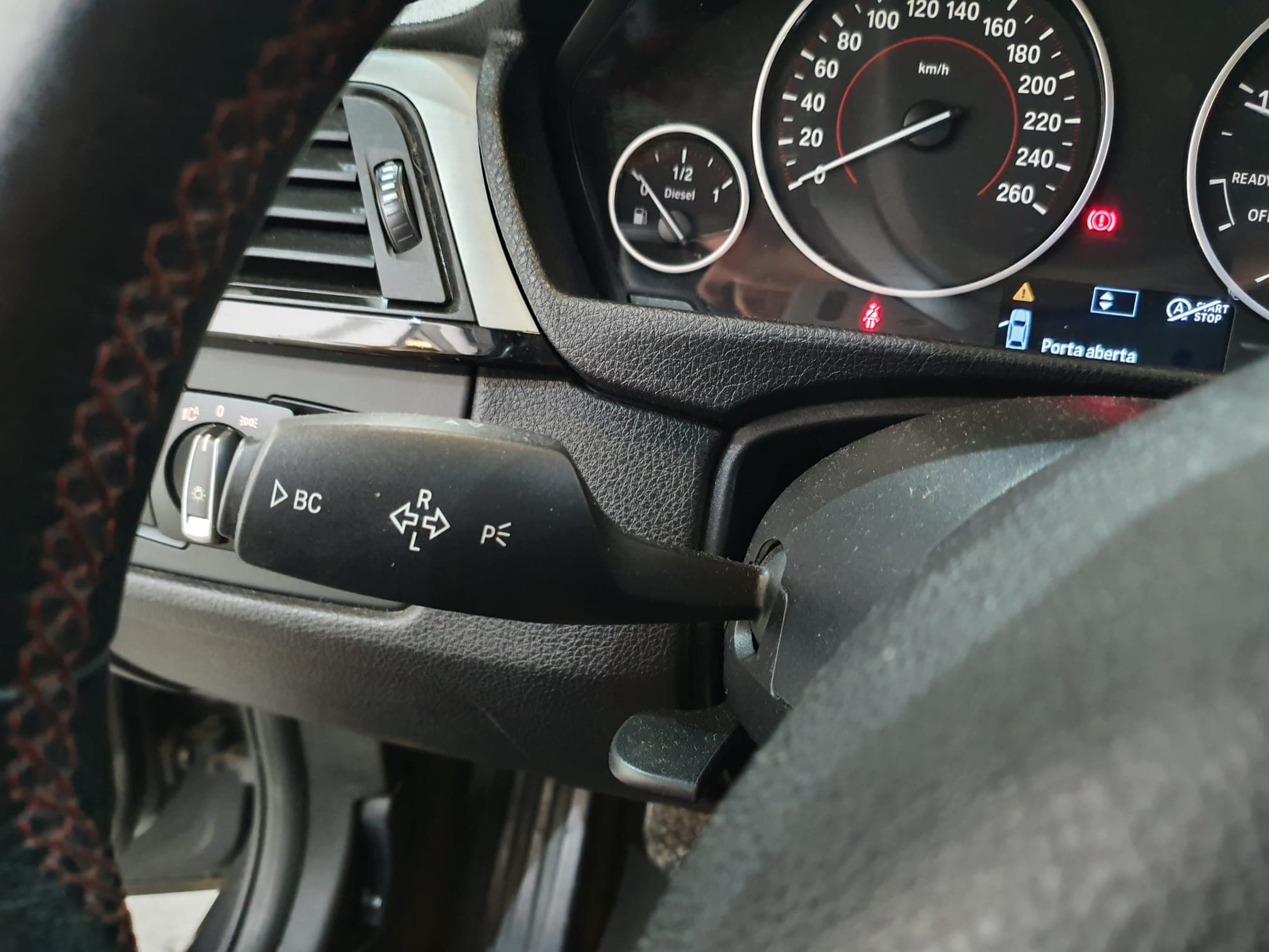 BMW 320D · Ano 2013 — imagem 23