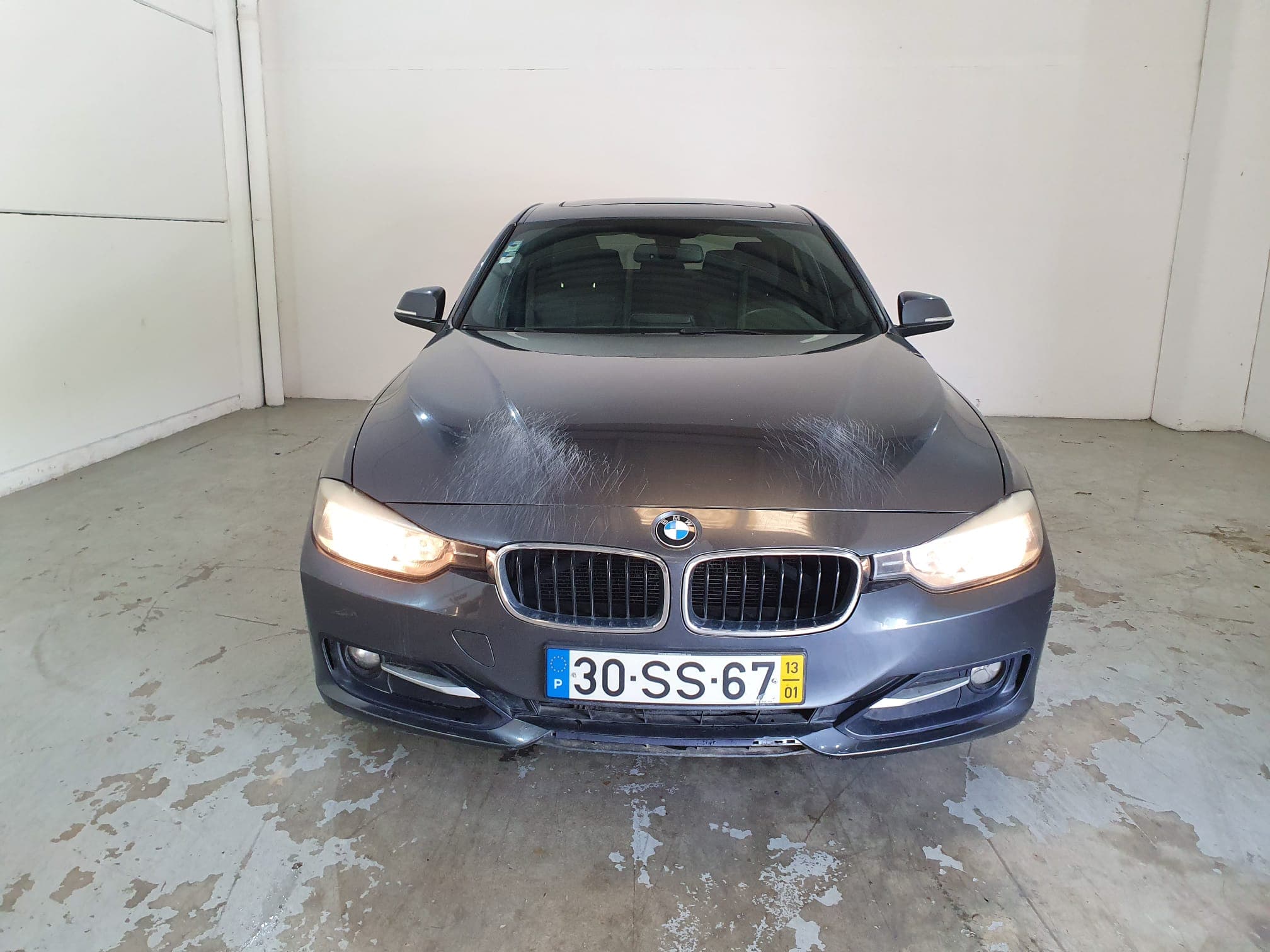BMW 320D · Ano 2013 — imagem 12