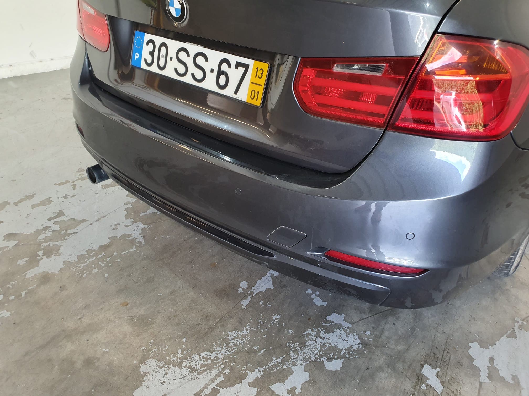 BMW 320D · Ano 2013 — imagem 11
