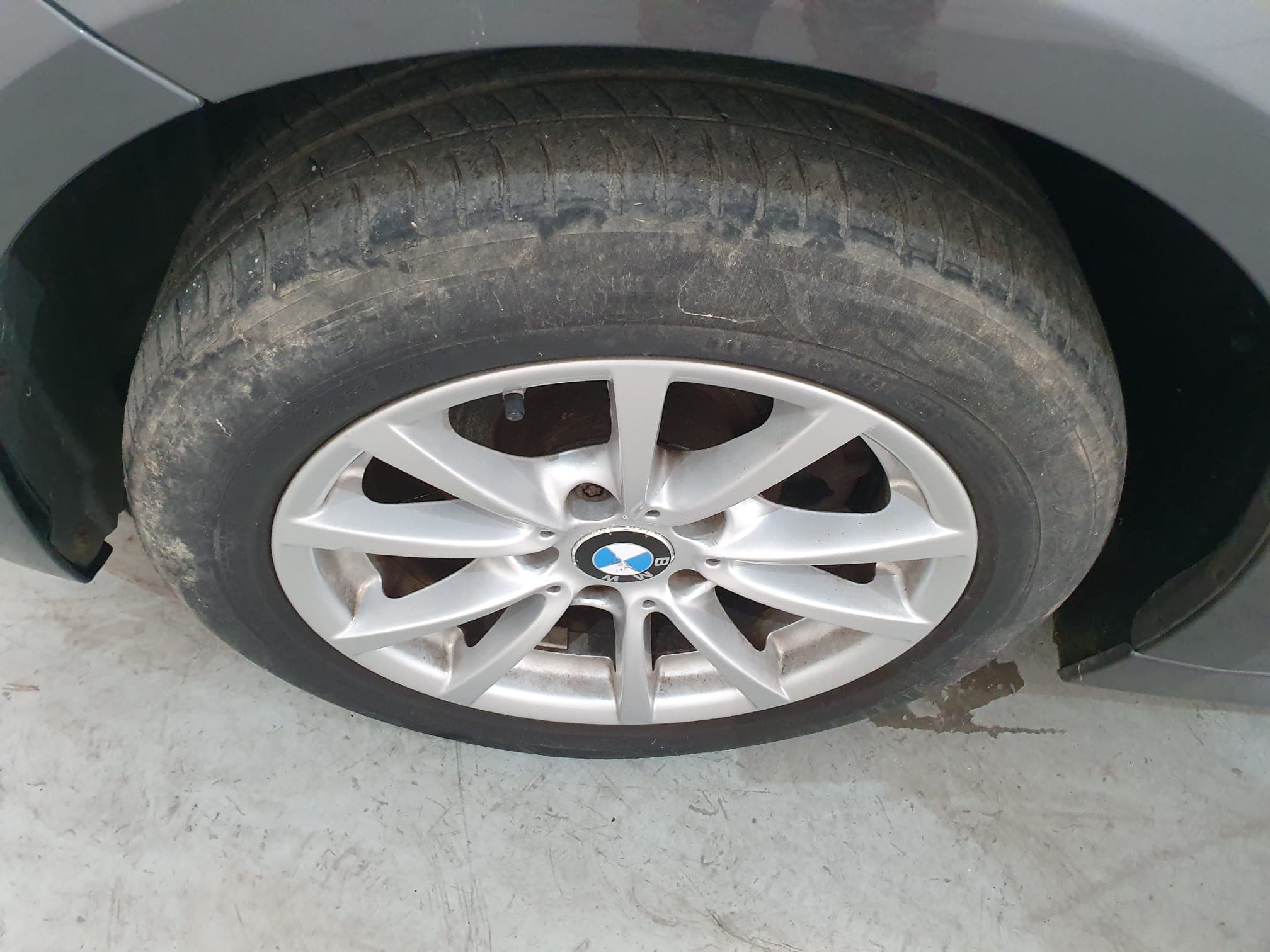BMW 320D · Ano 2013 — imagem 19