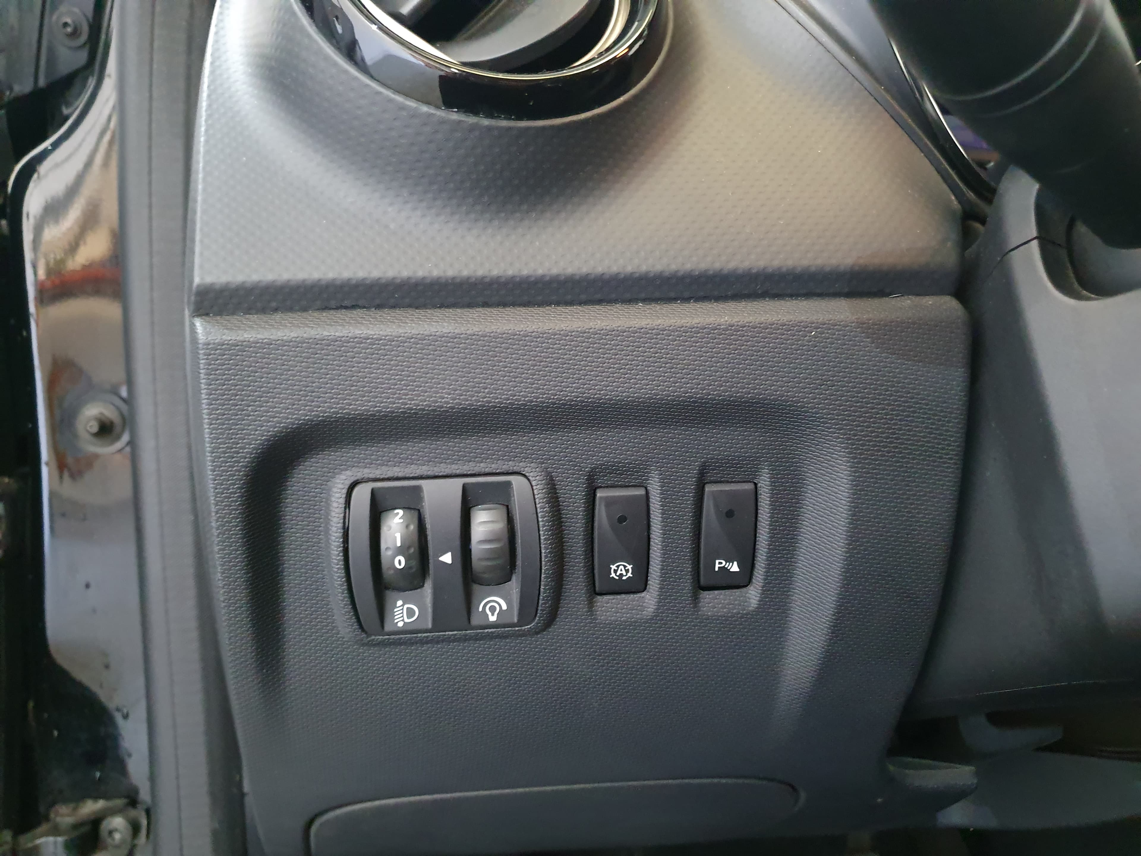 Renault Captur 1.5 DCI · Ano 2014 — imagen 41